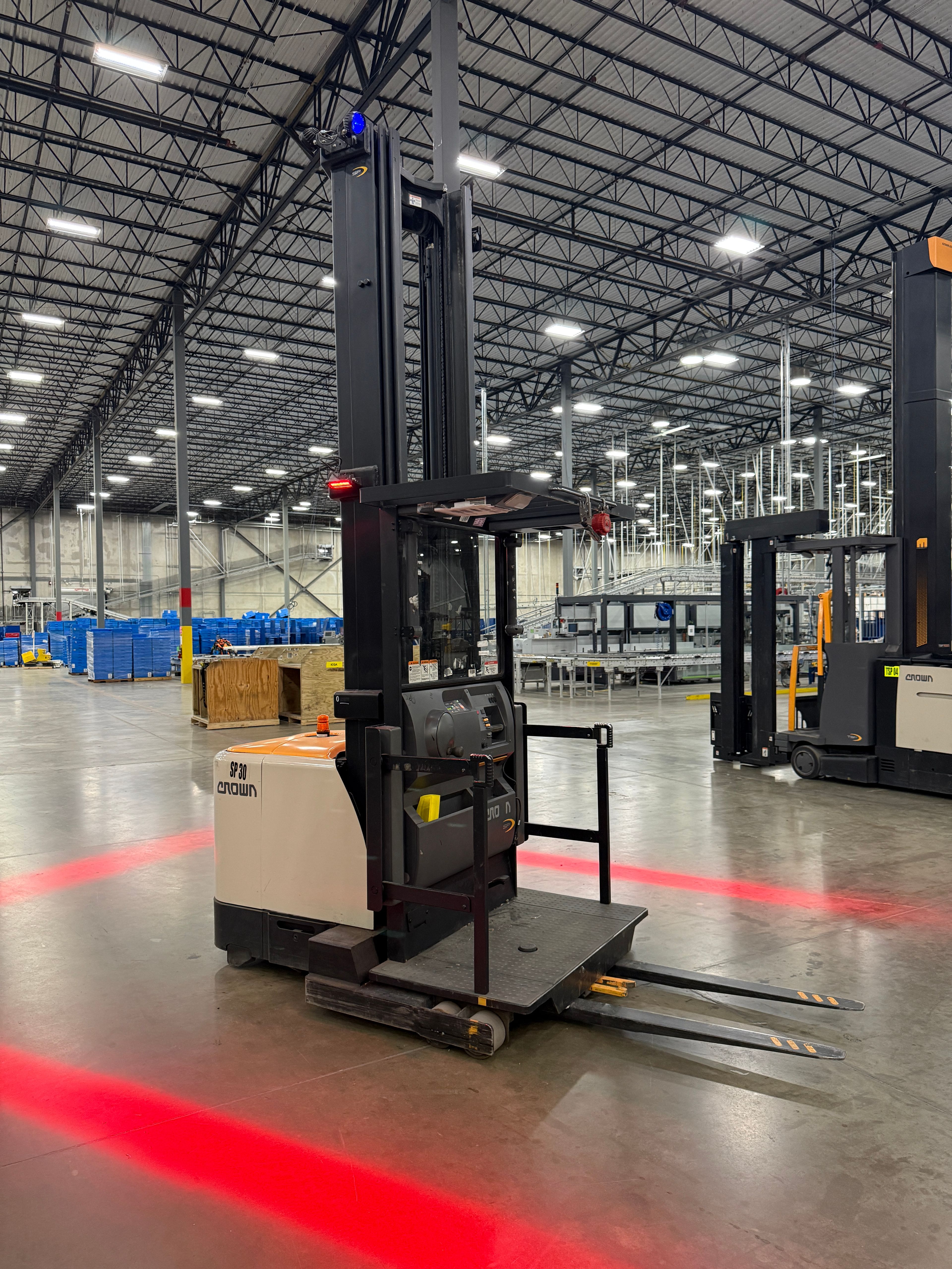 Crown Order Picker - SP-4000