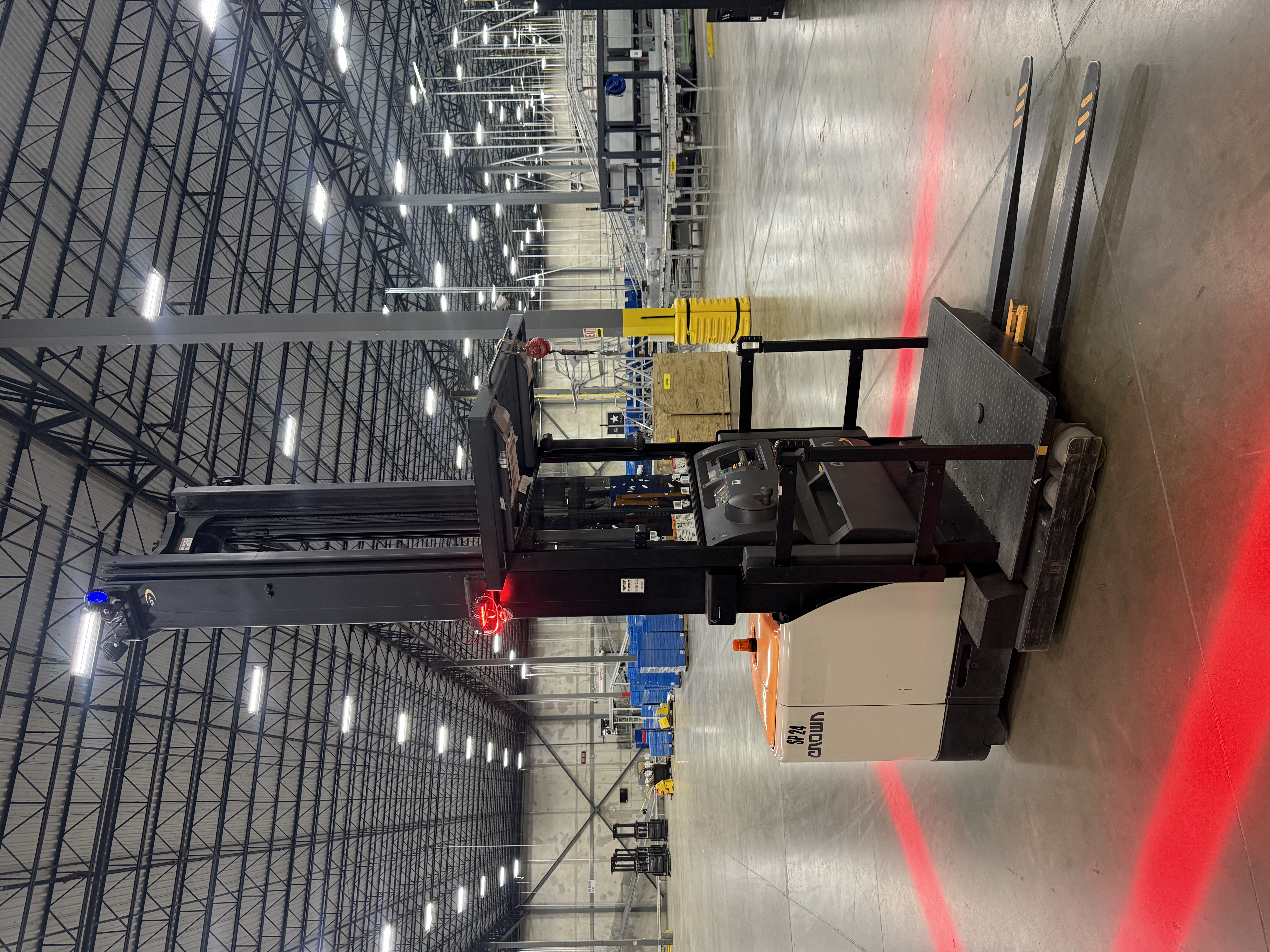 Crown Order Picker - SP-4000