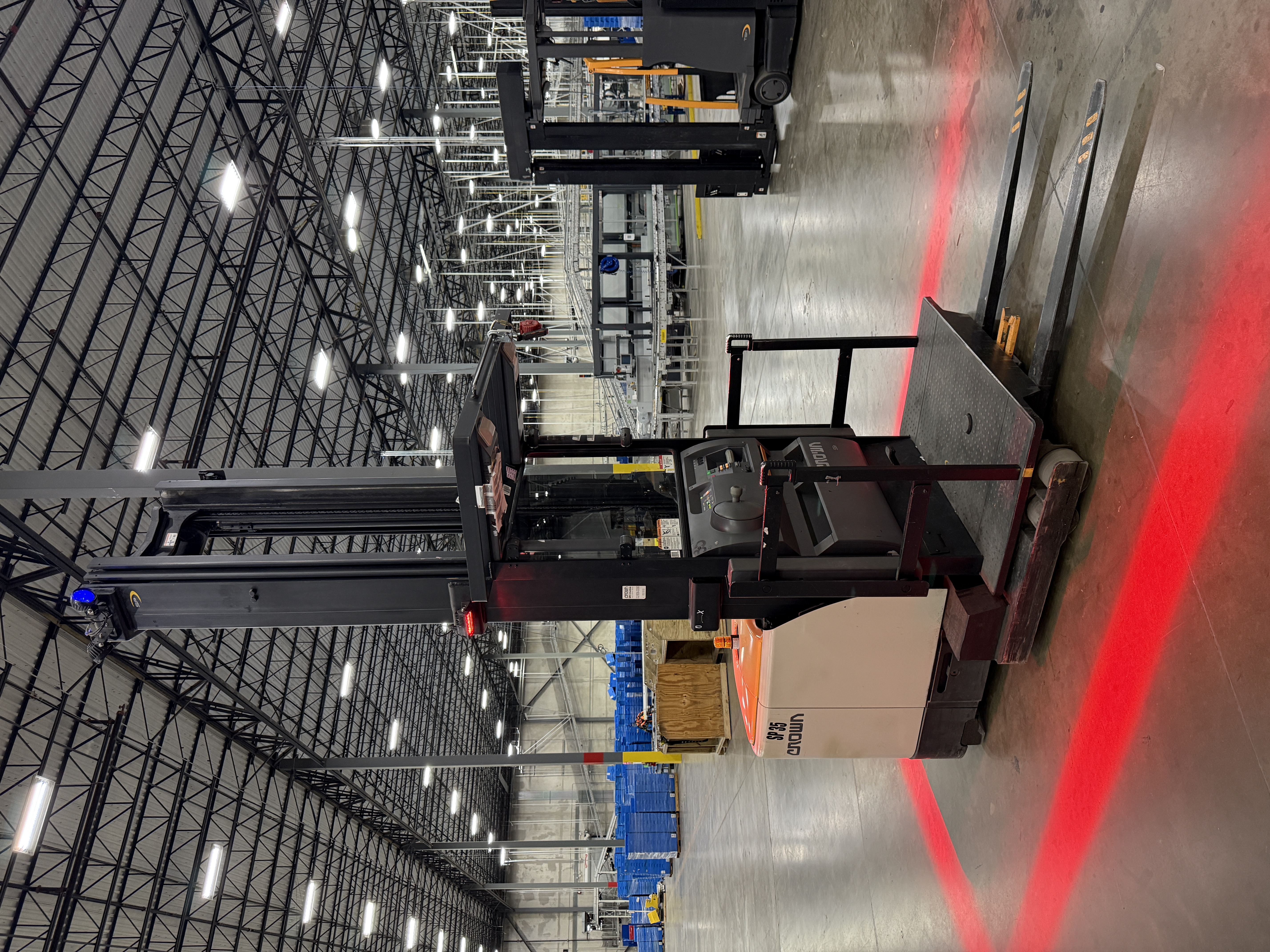 Crown Order Picker - SP-4000