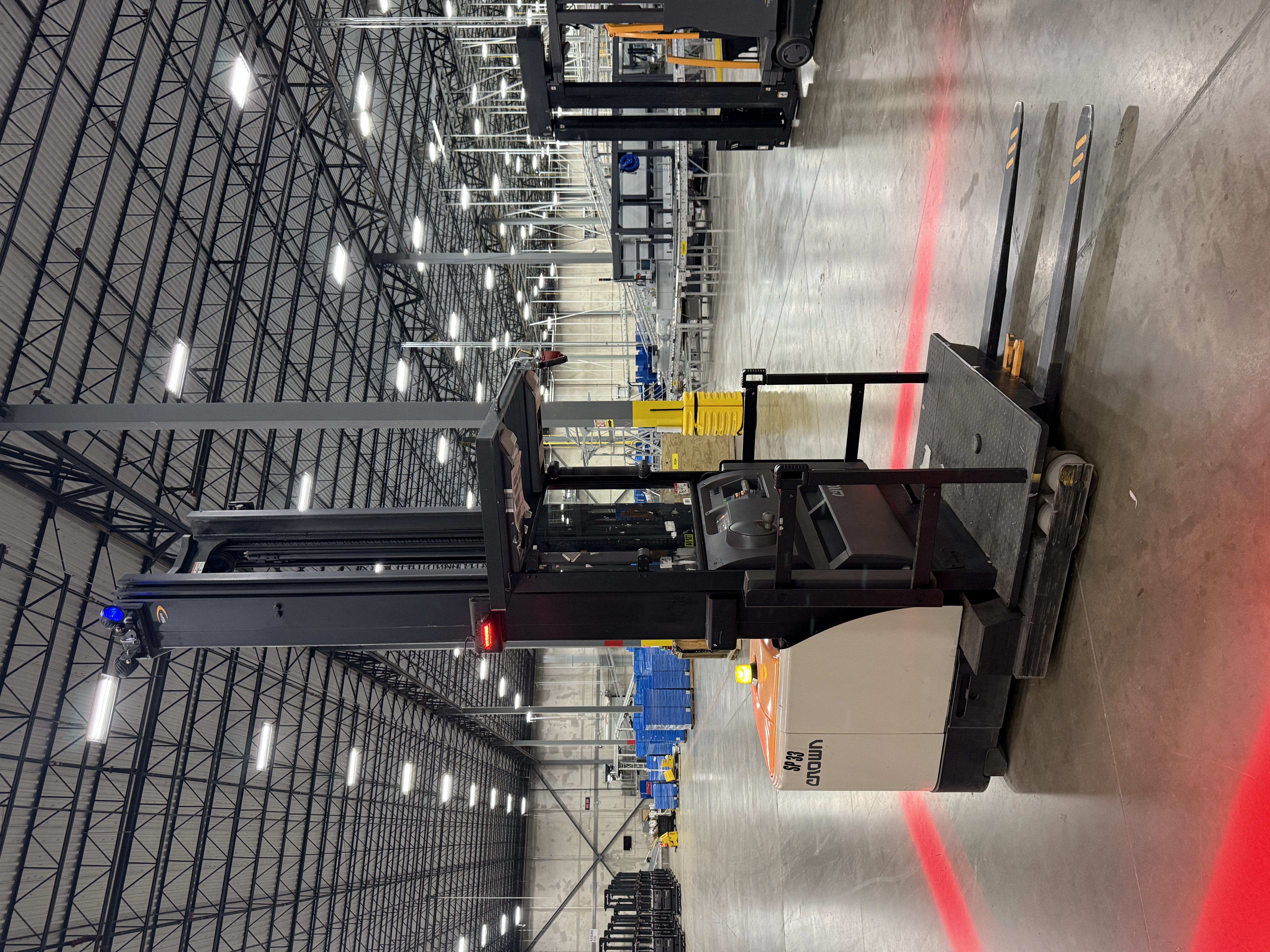 Crown Order Picker - SP-4000