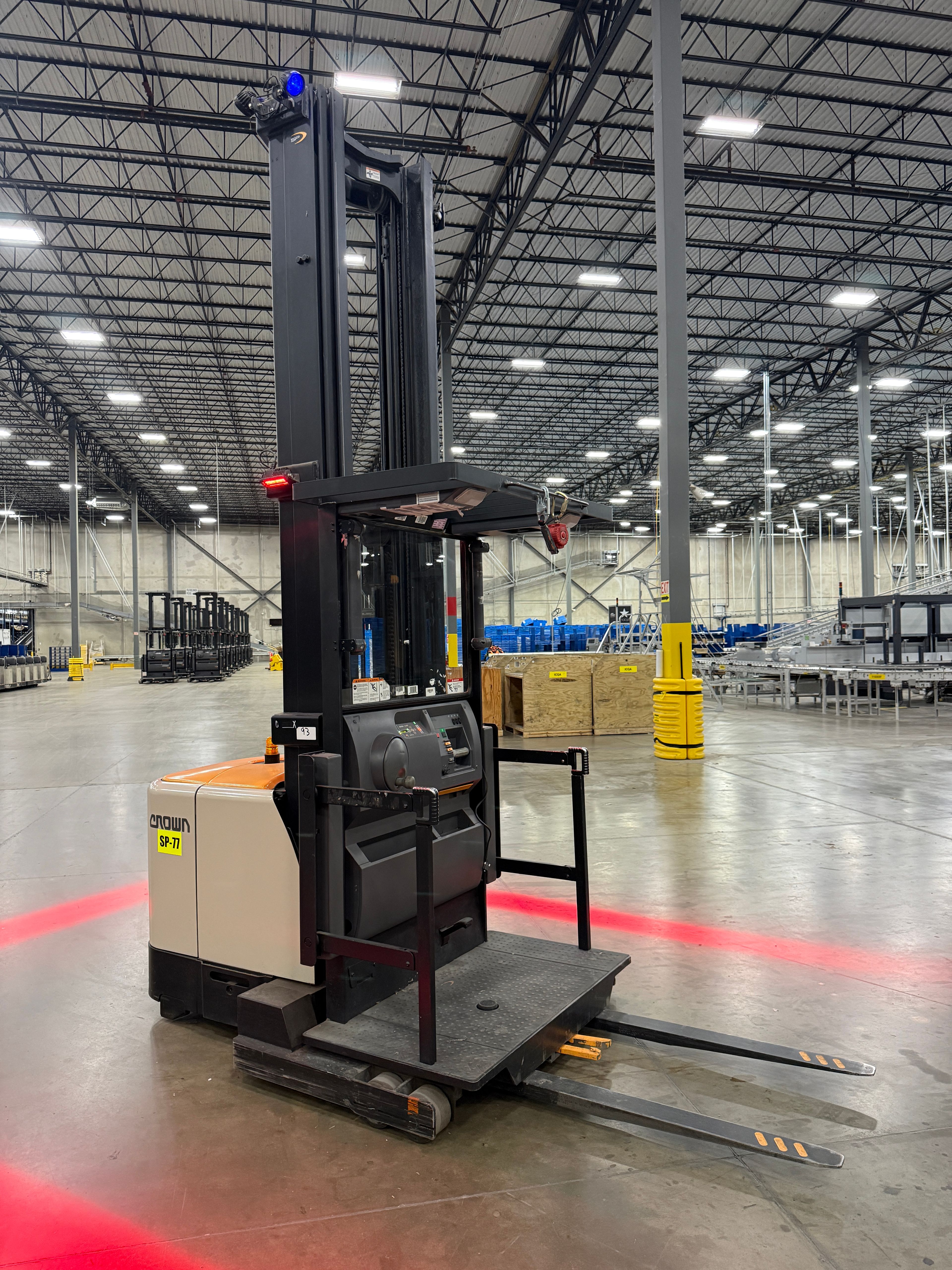 Crown Order Picker - SP-4000