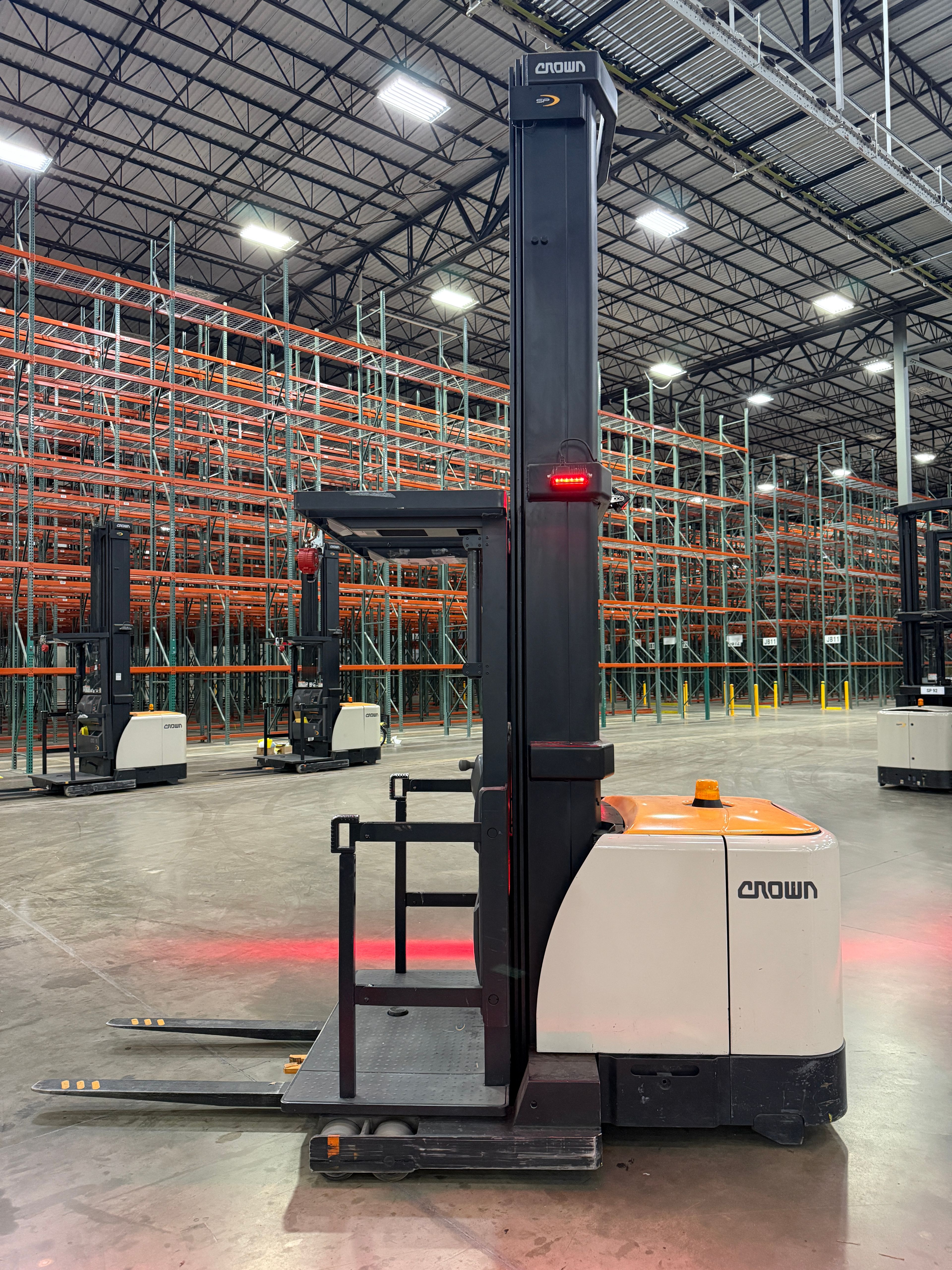 Crown Order Picker - SP-4000