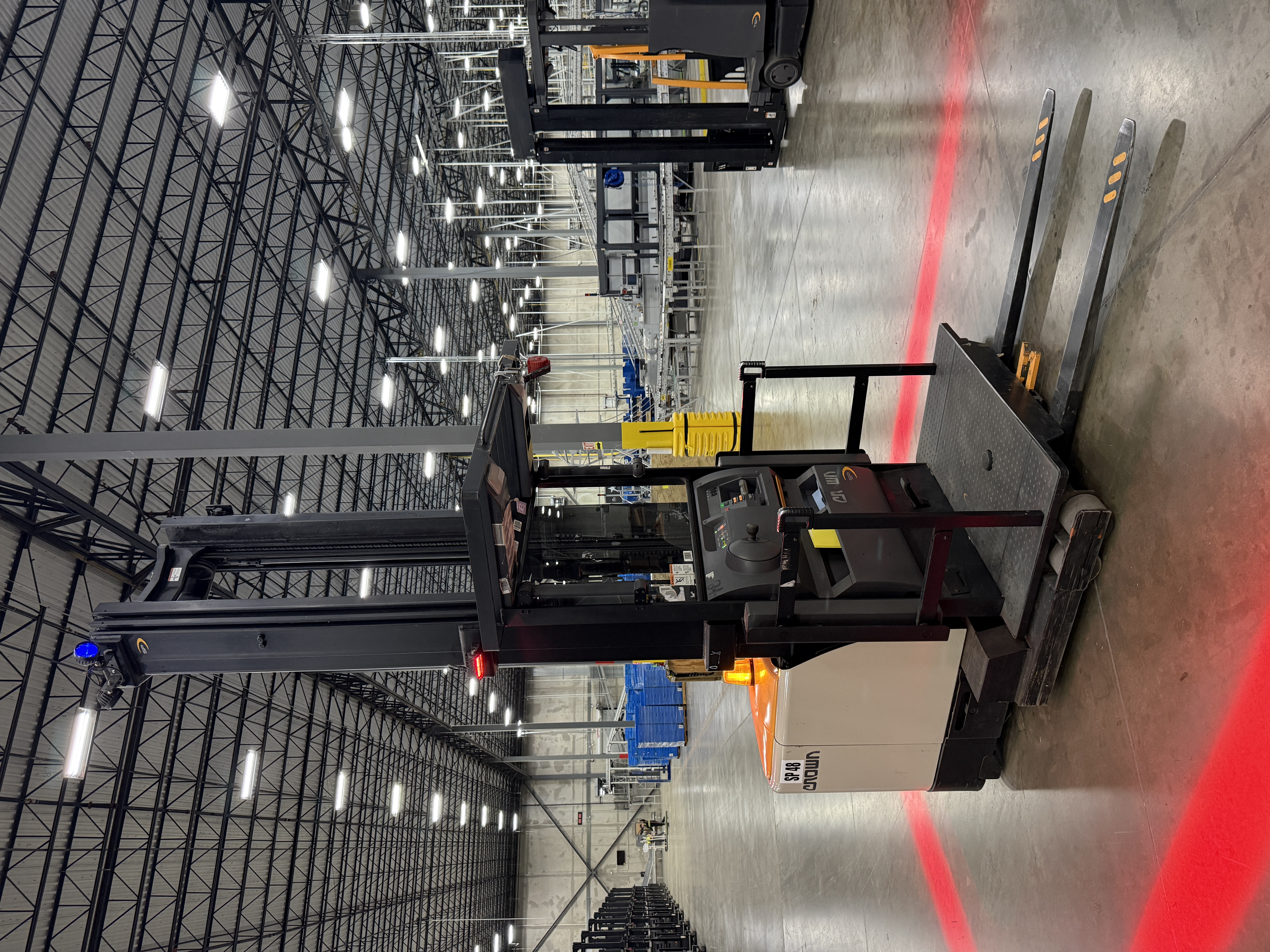 Crown Order Picker - SP-4000