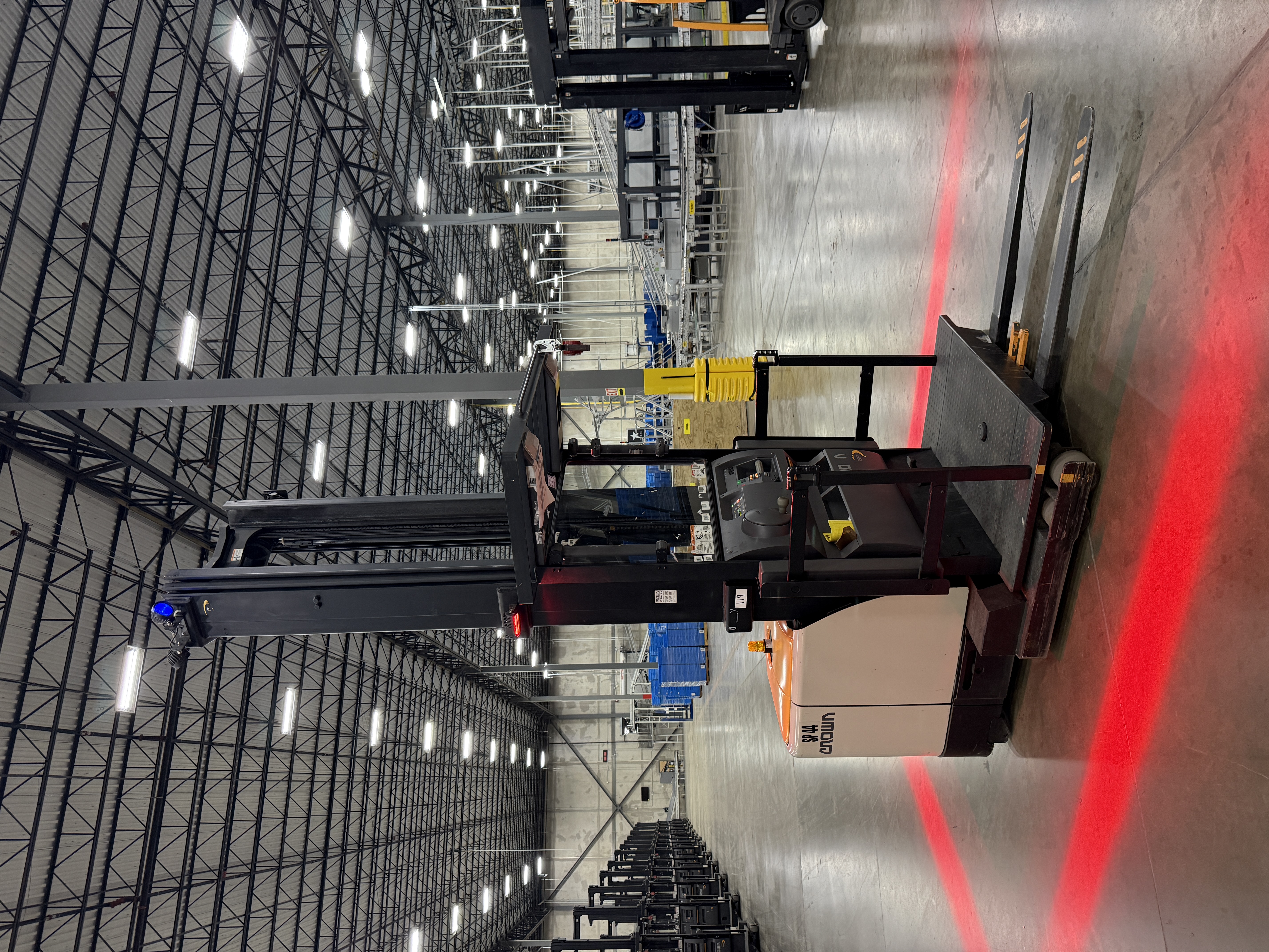 Crown Order Picker - SP-4000