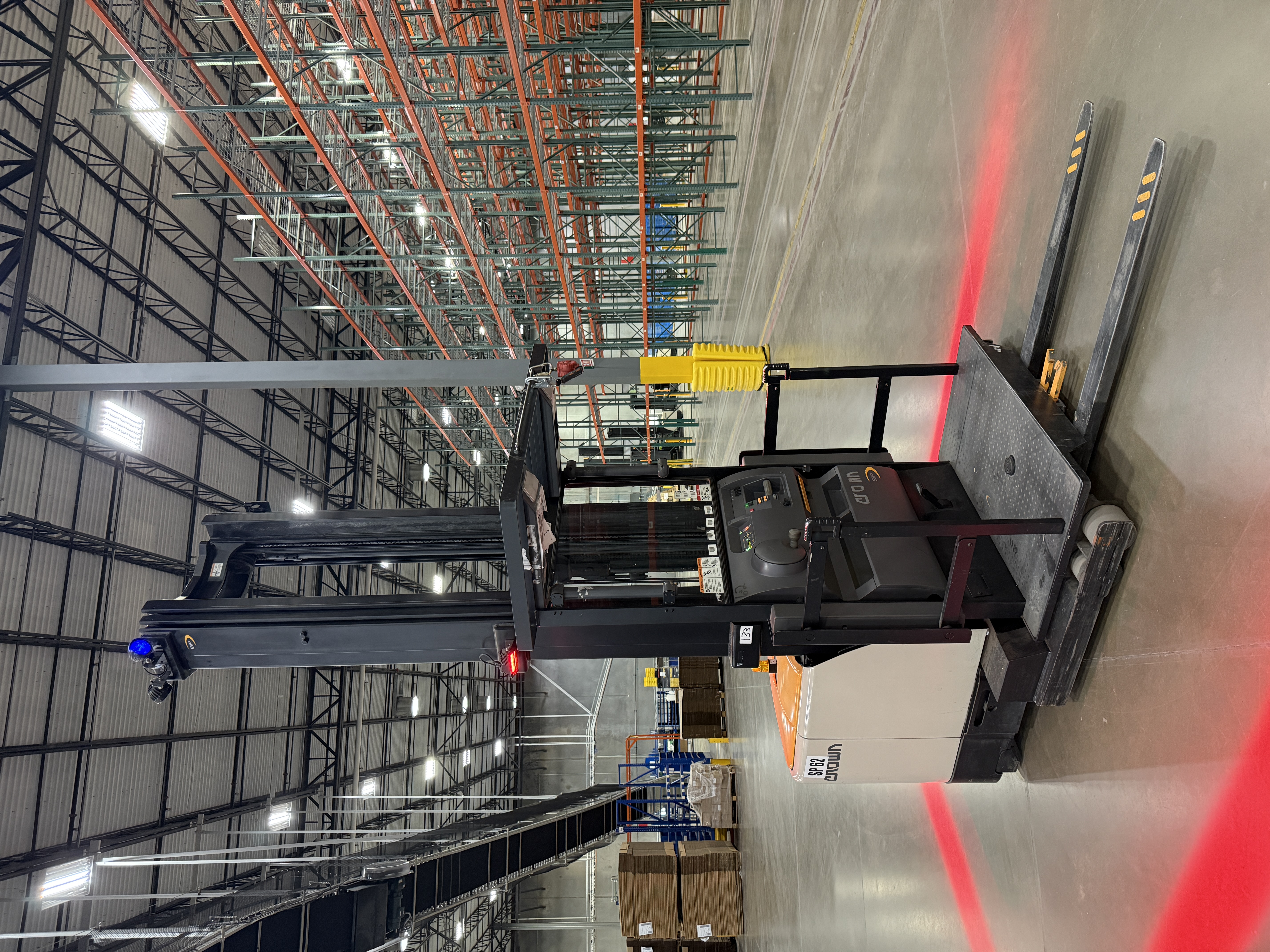 Crown Order Picker - SP-4000