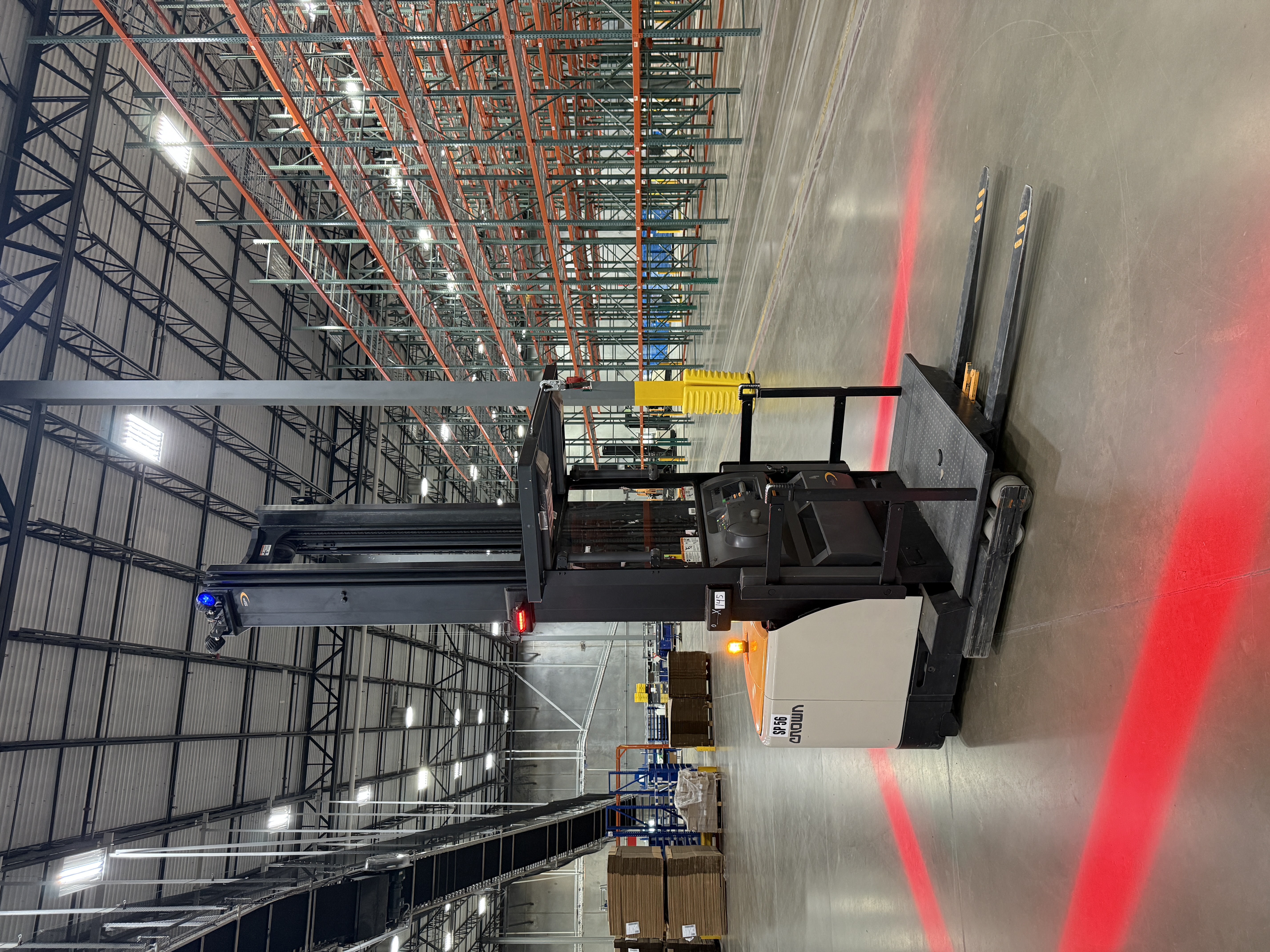 Crown Order Picker - SP-4000