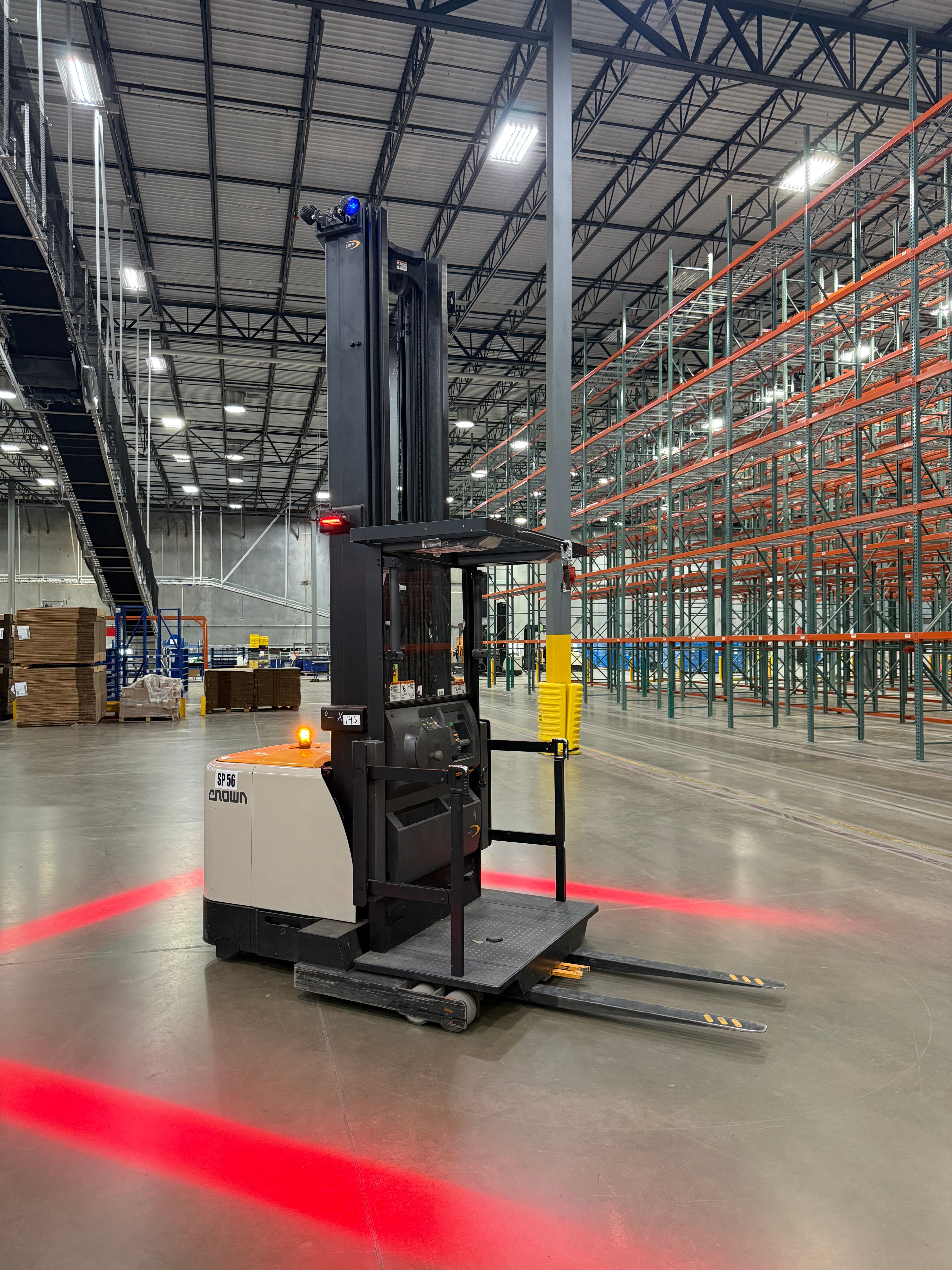 Crown Order Picker - SP-4000