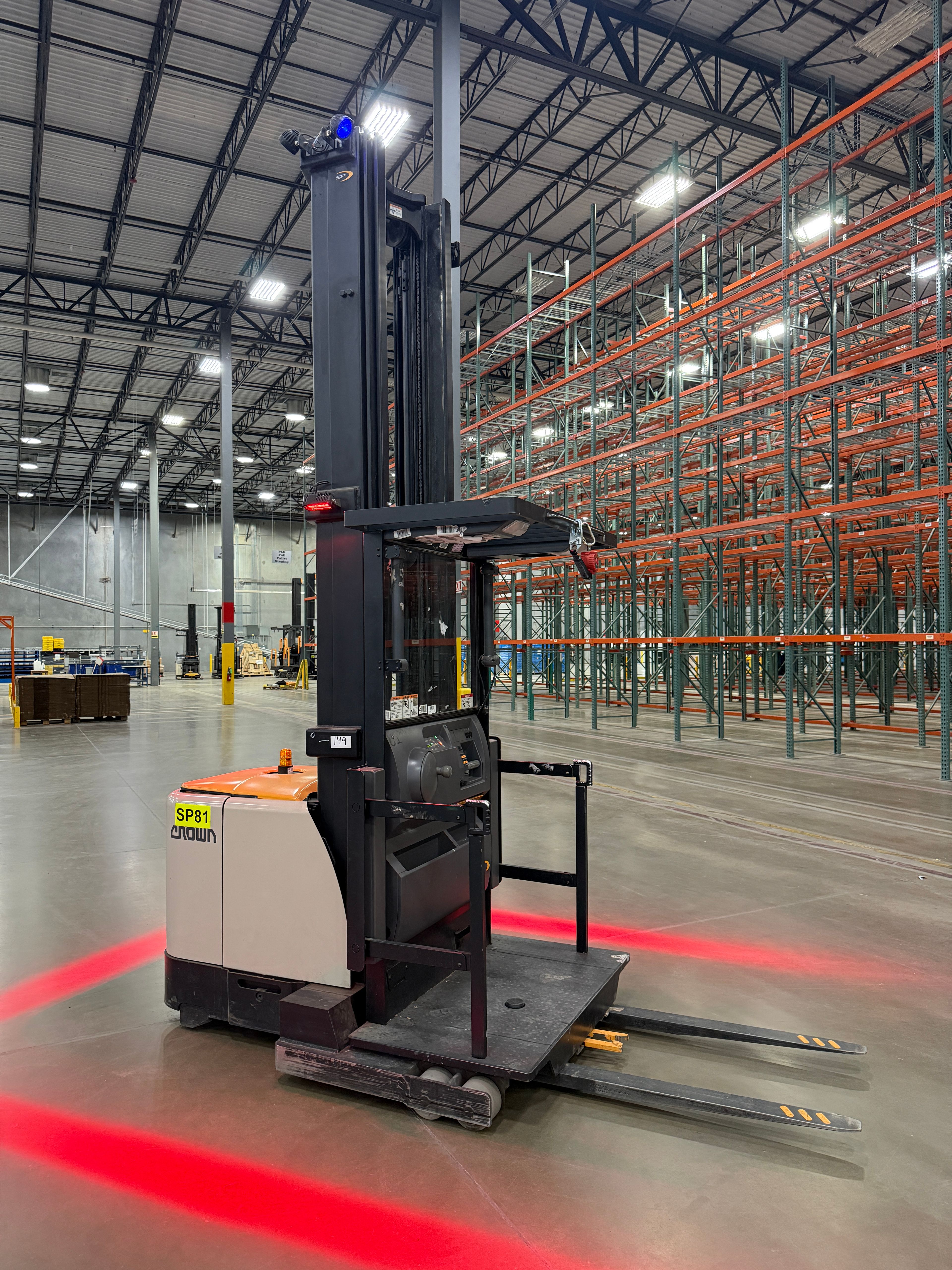 Crown Order Picker - SP-4000
