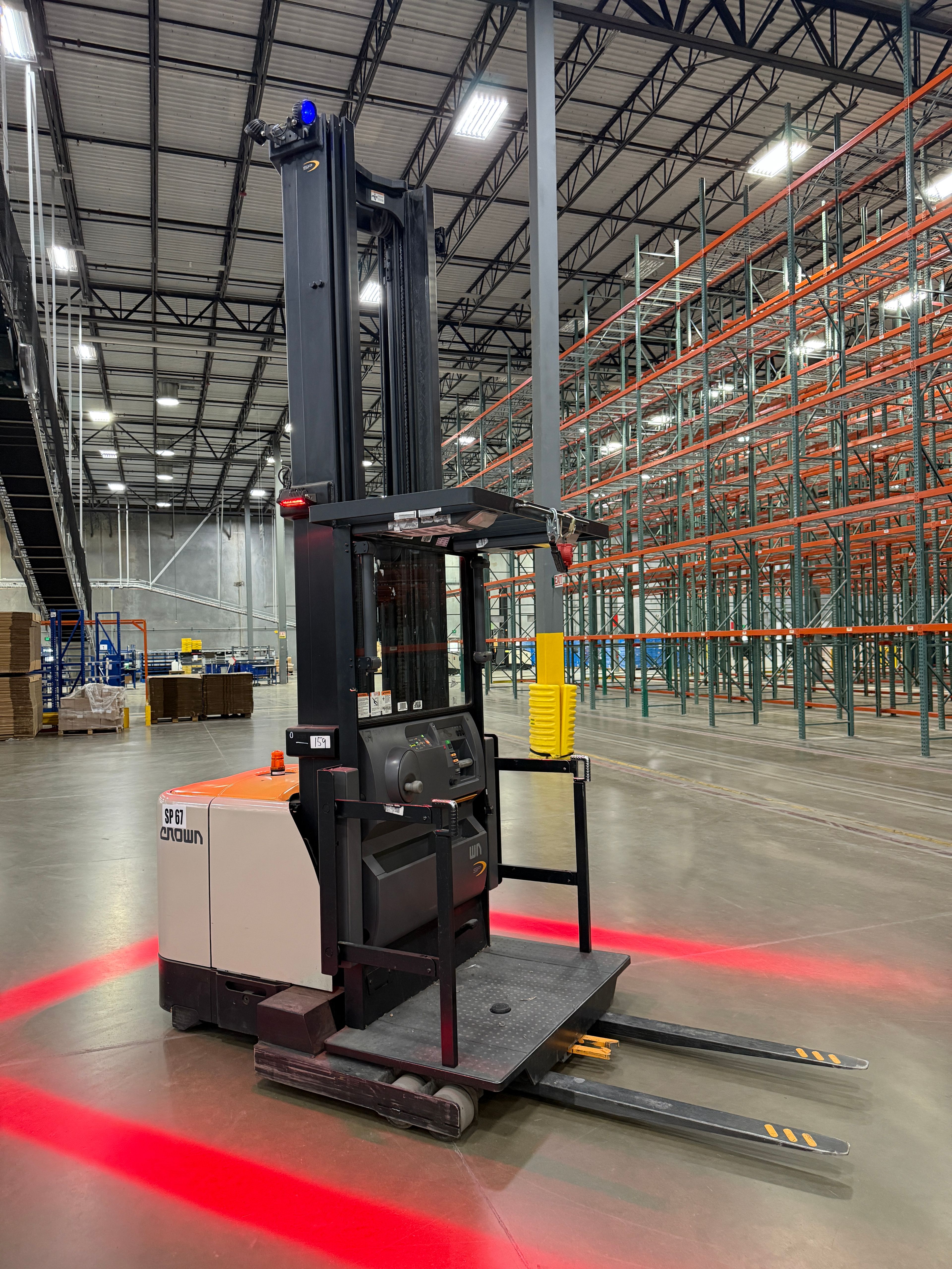 Crown Order Picker - SP-4000