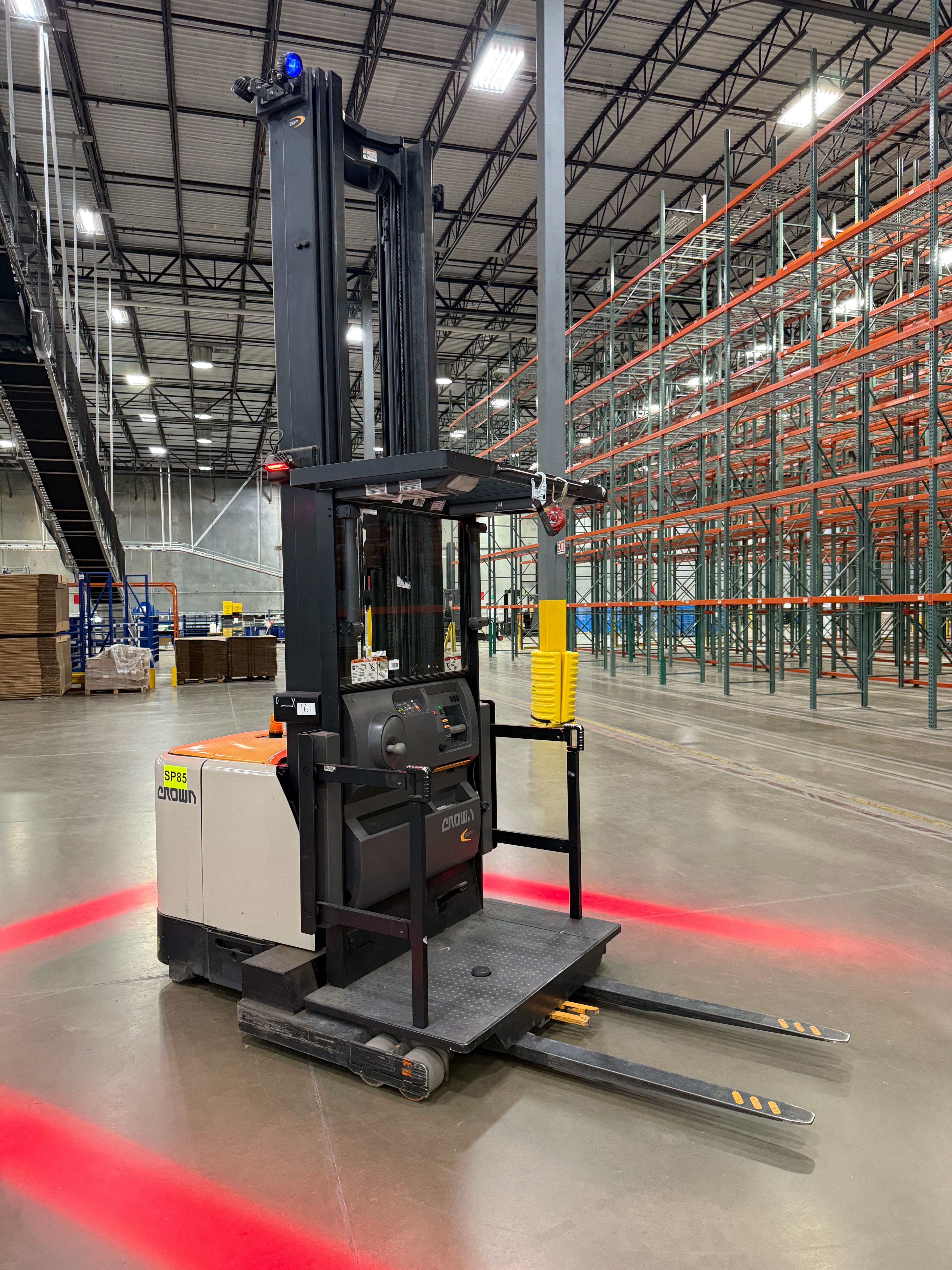 Crown Order Picker - SP-4000