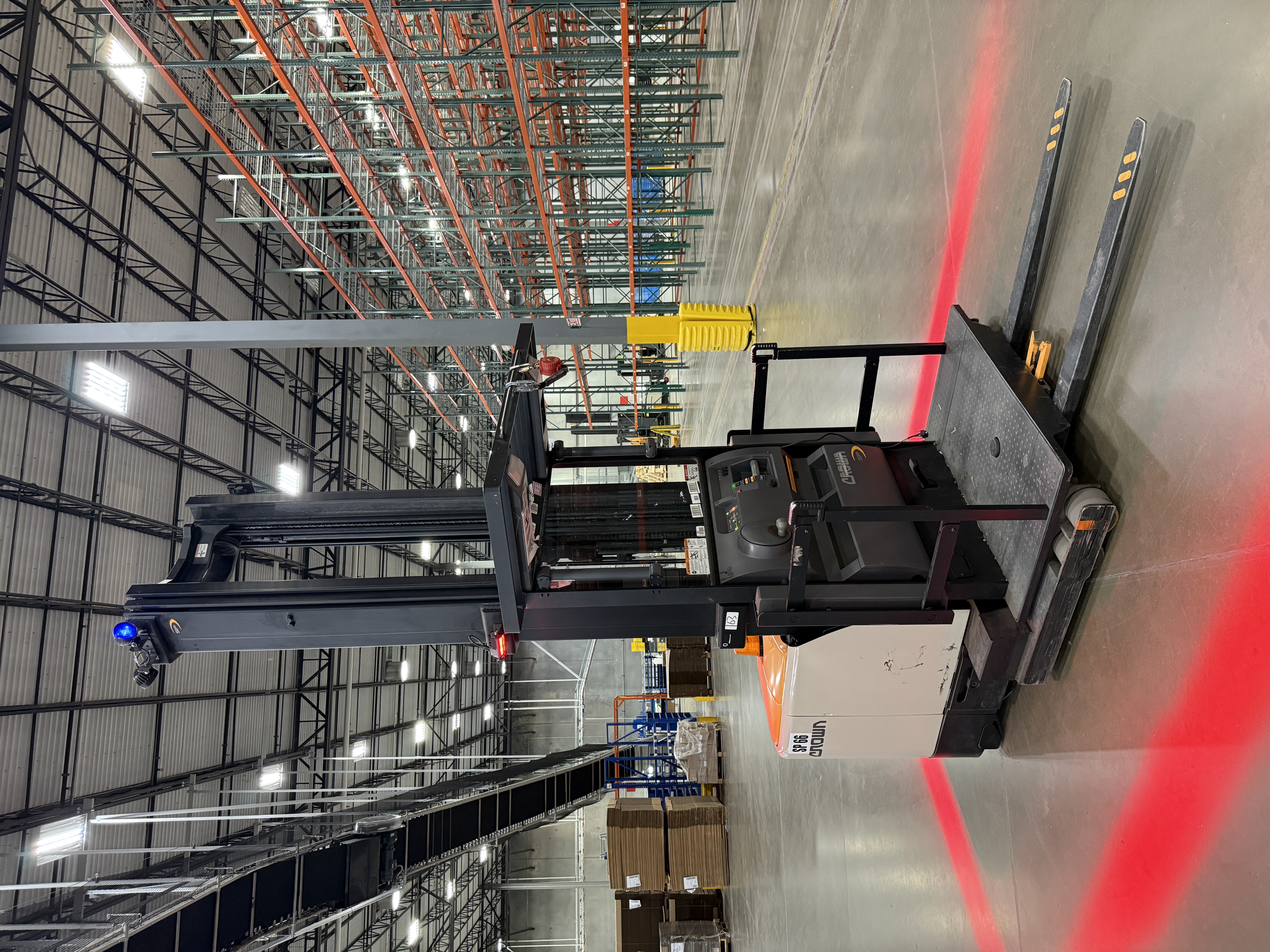 Crown Order Picker - SP-4000