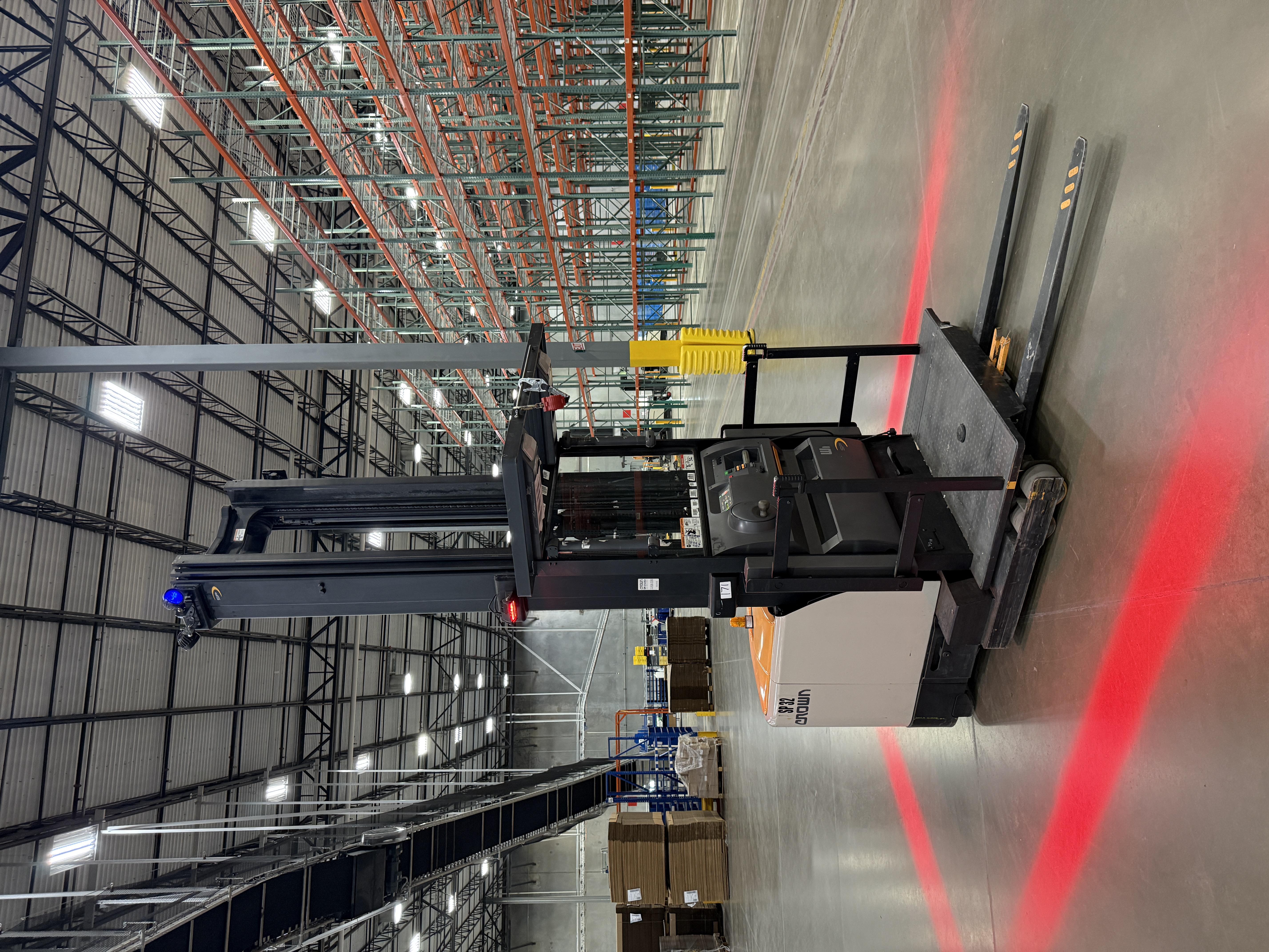 Crown Order Picker - SP-4000