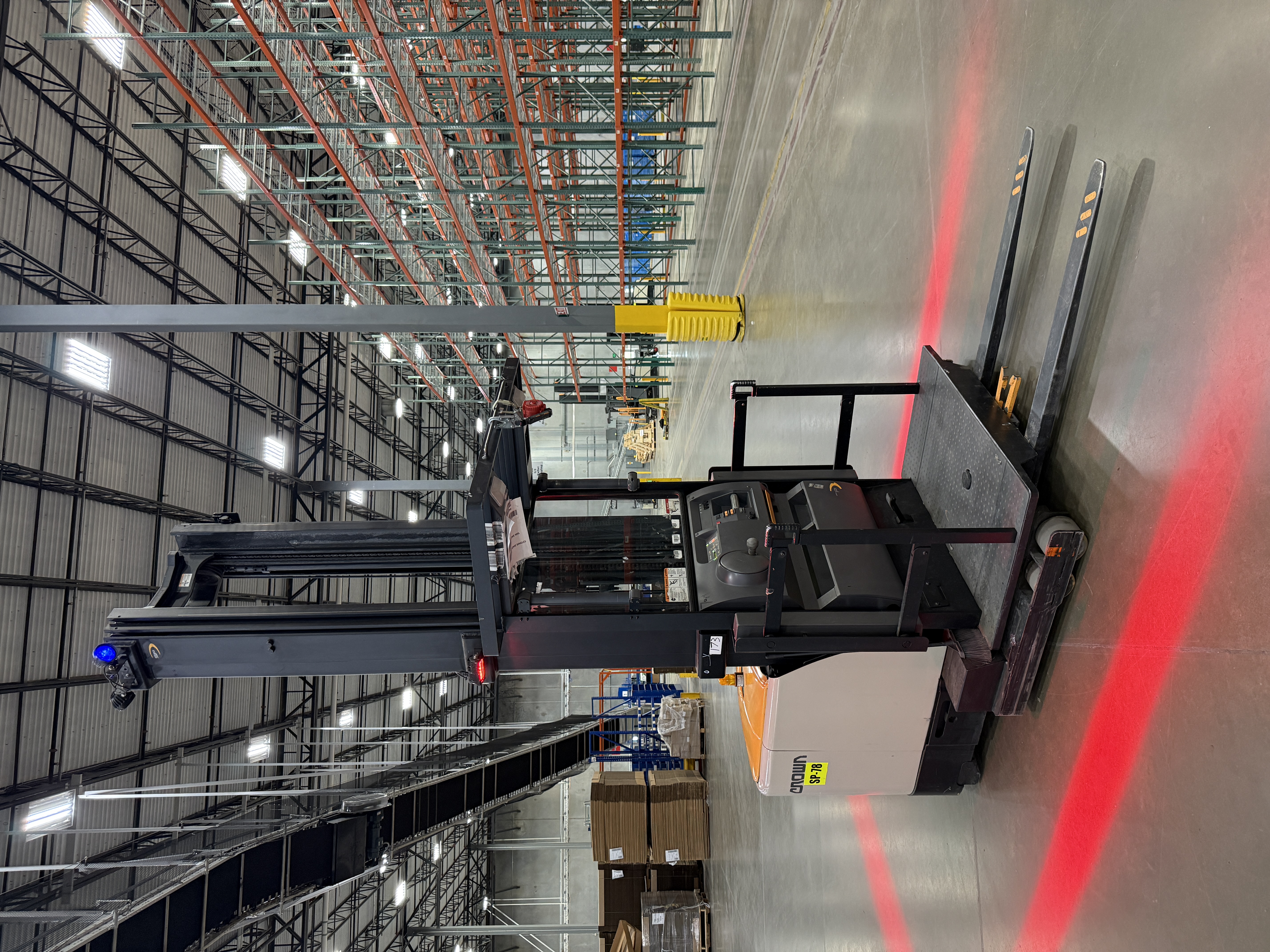 Crown Order Picker - SP-4000