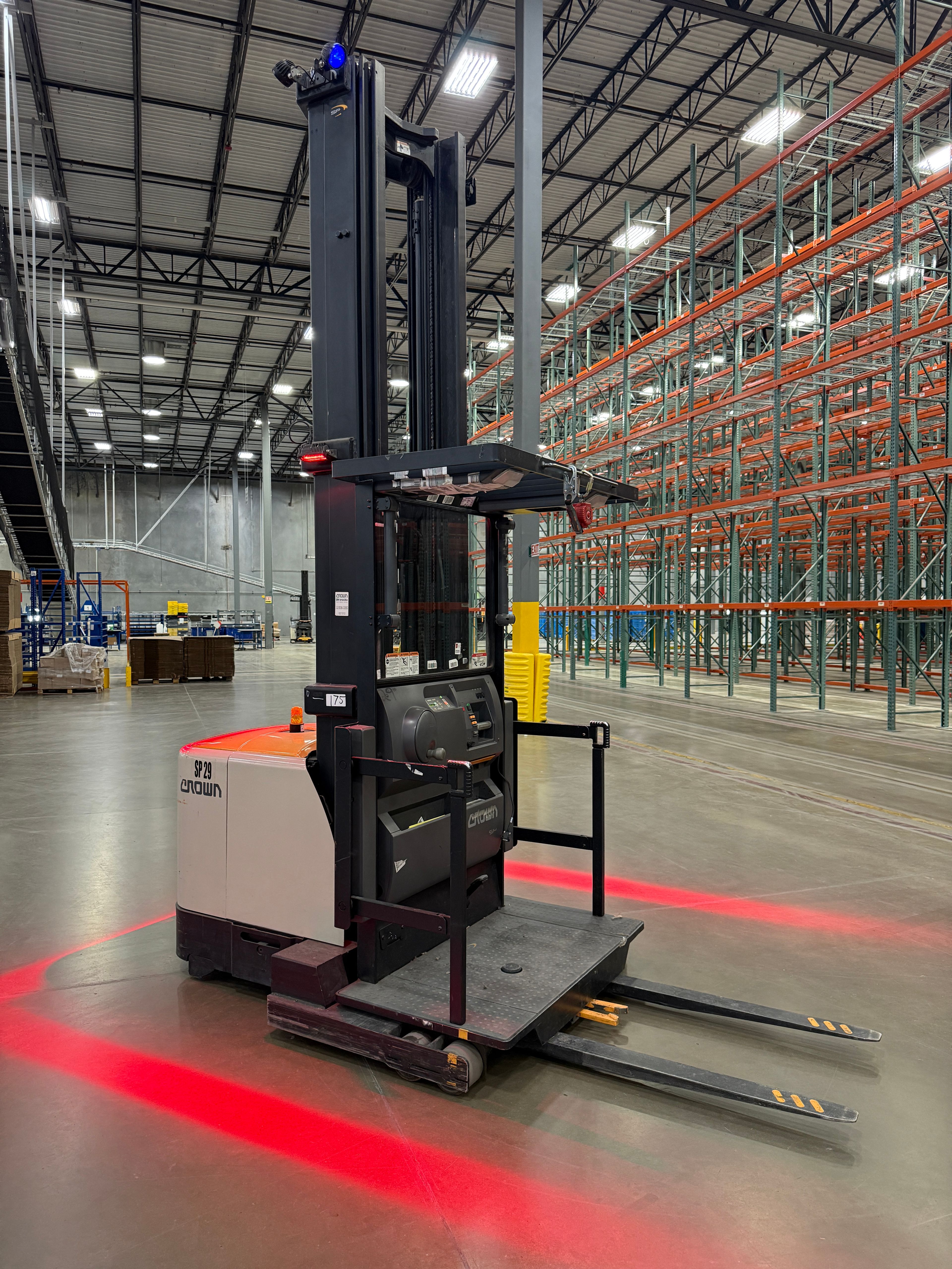 Crown Order Picker - SP-4000