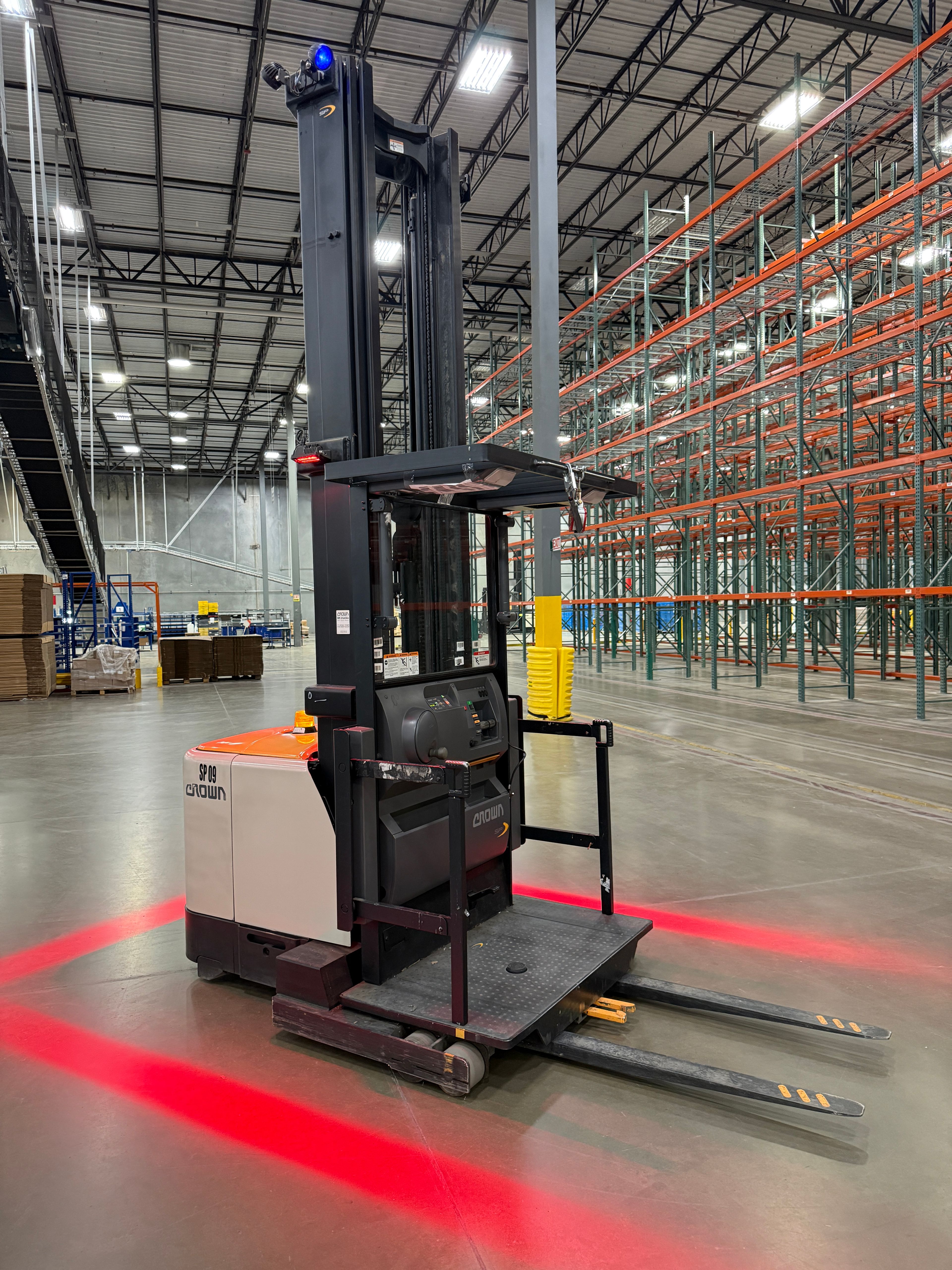 Crown Order Picker - SP-4000