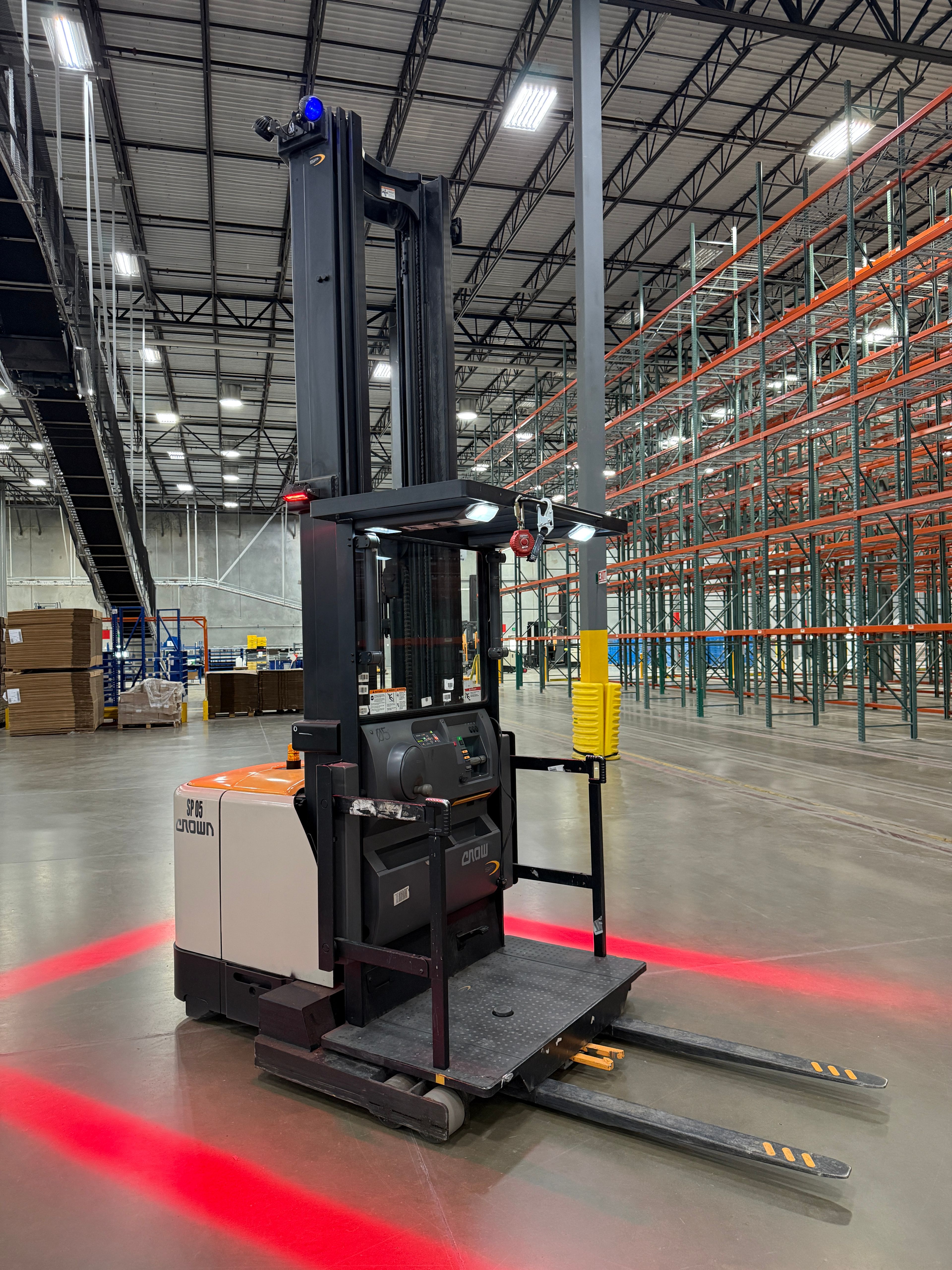 Crown Order Picker - SP-4000
