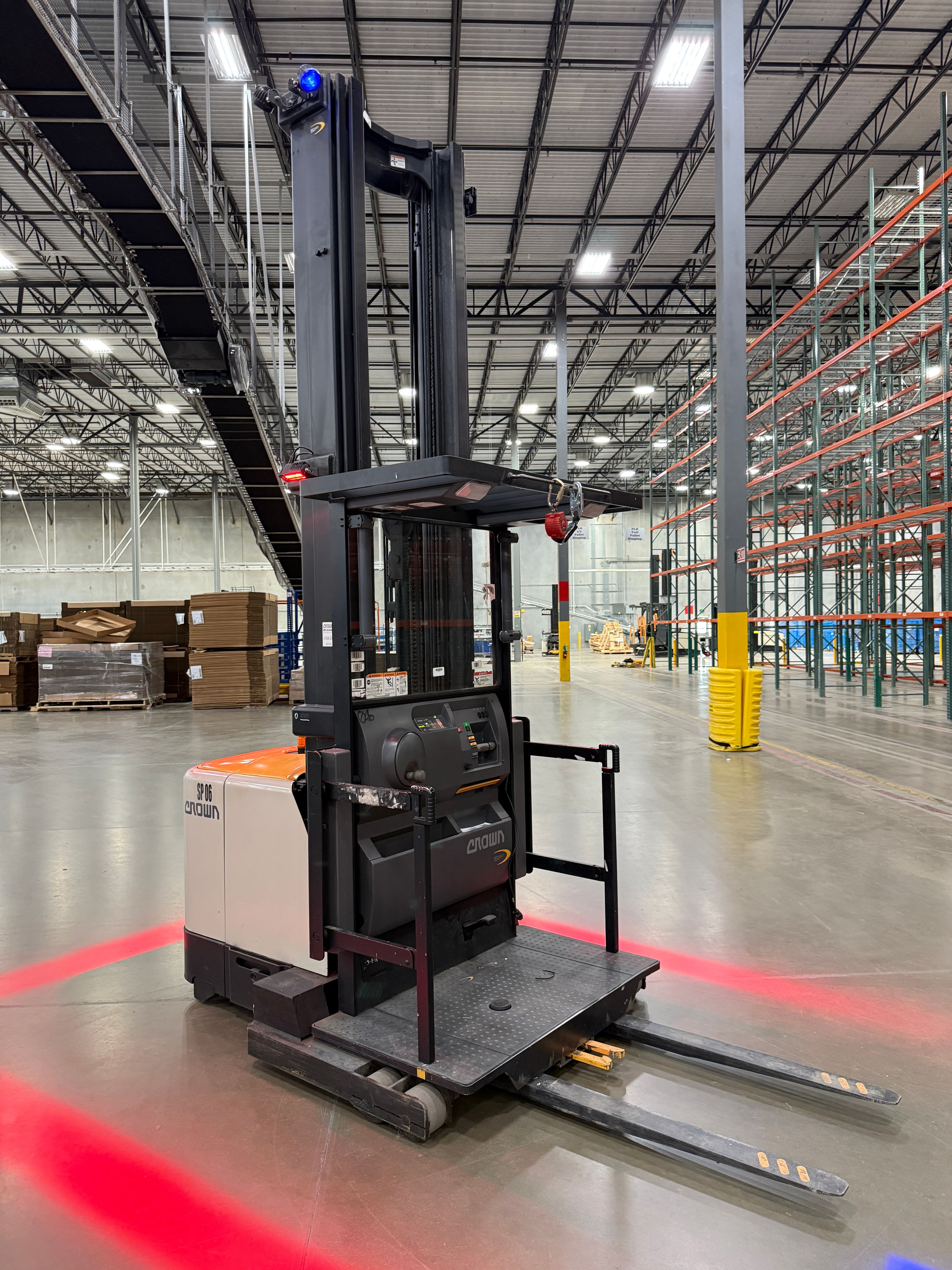 Crown Order Picker - SP-4000