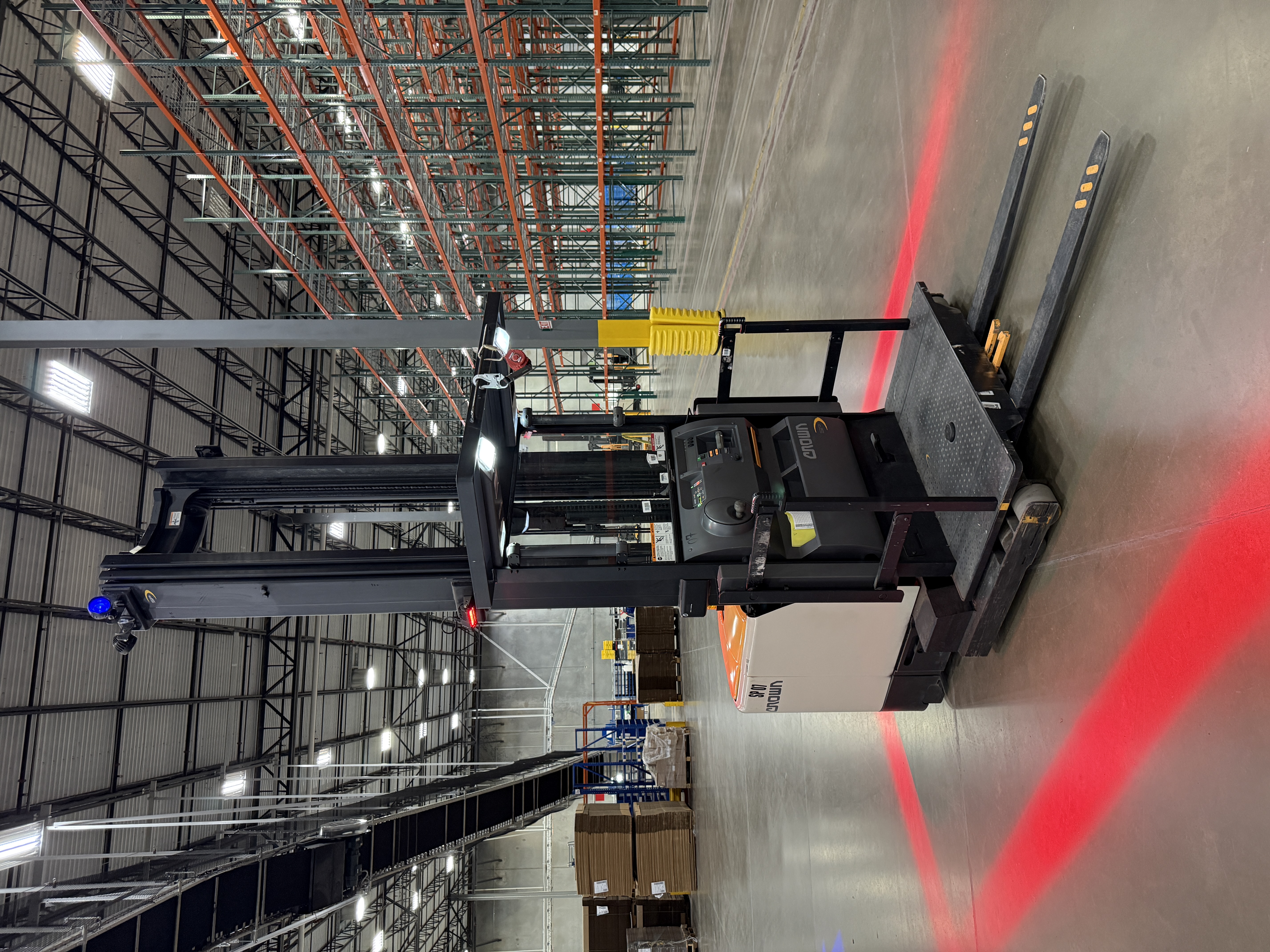Crown Order Picker - SP-4000