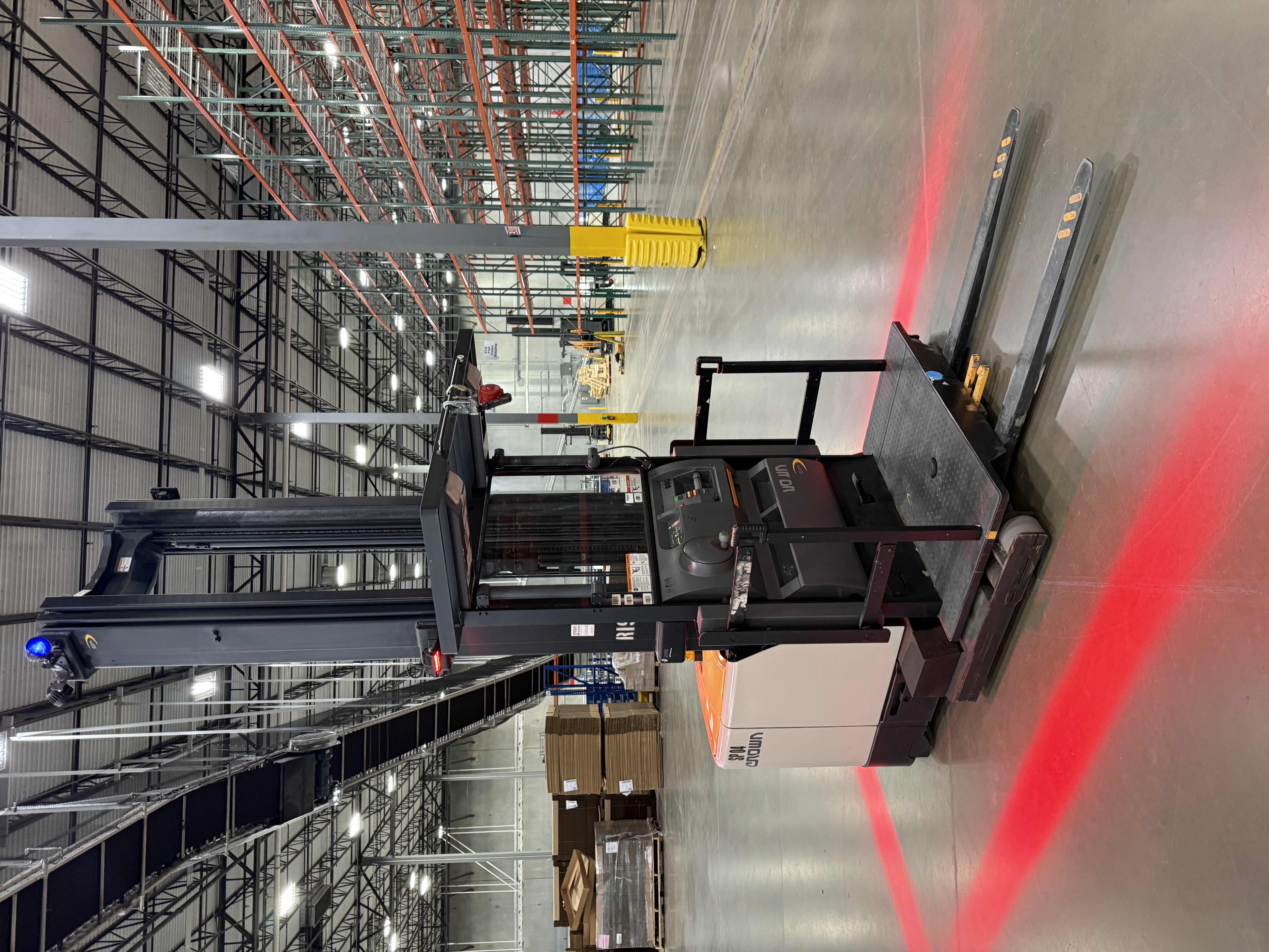 Crown Order Picker - SP-4000