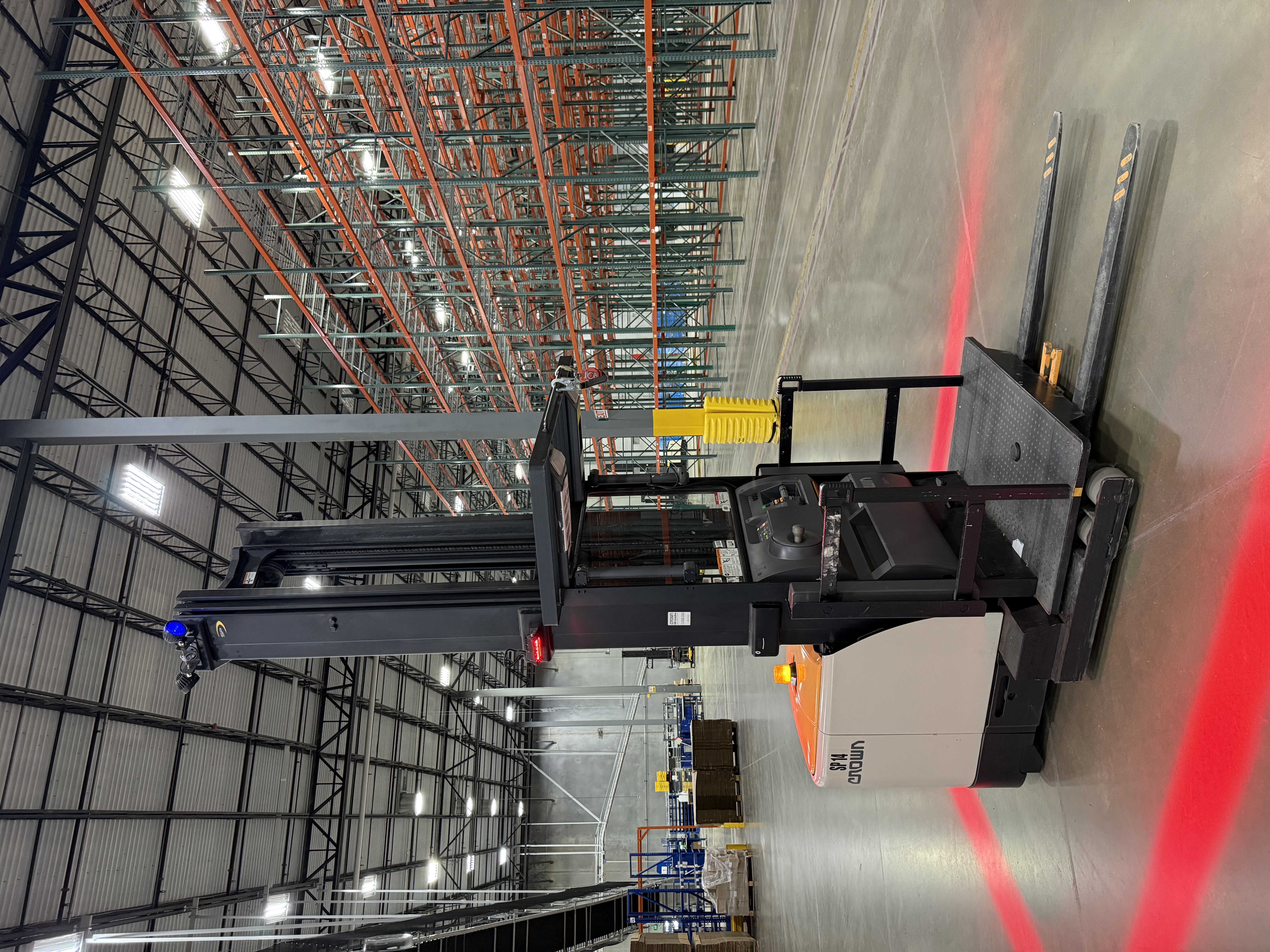 Crown Order Picker - SP-4000