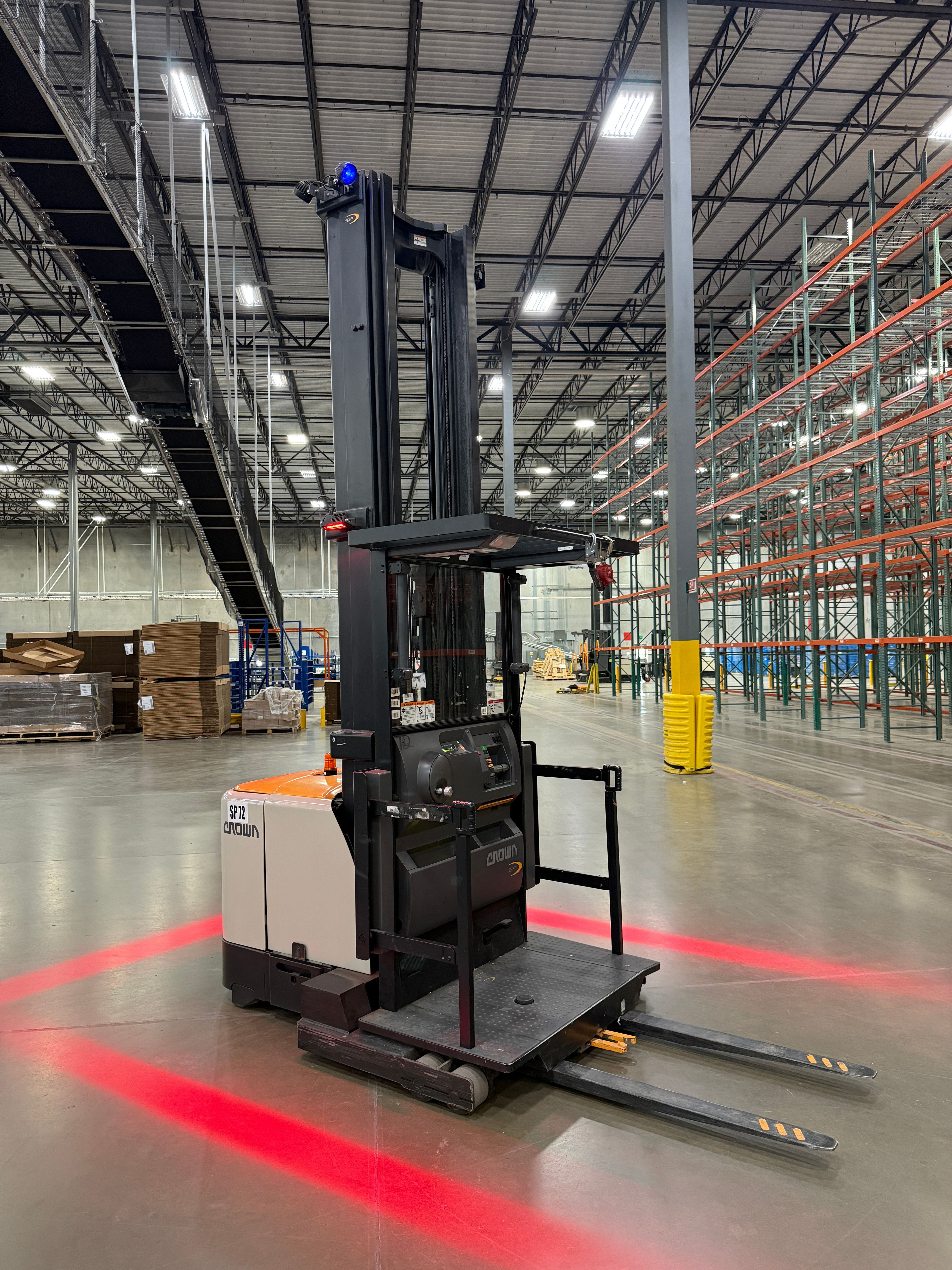Crown Order Picker - SP-4000