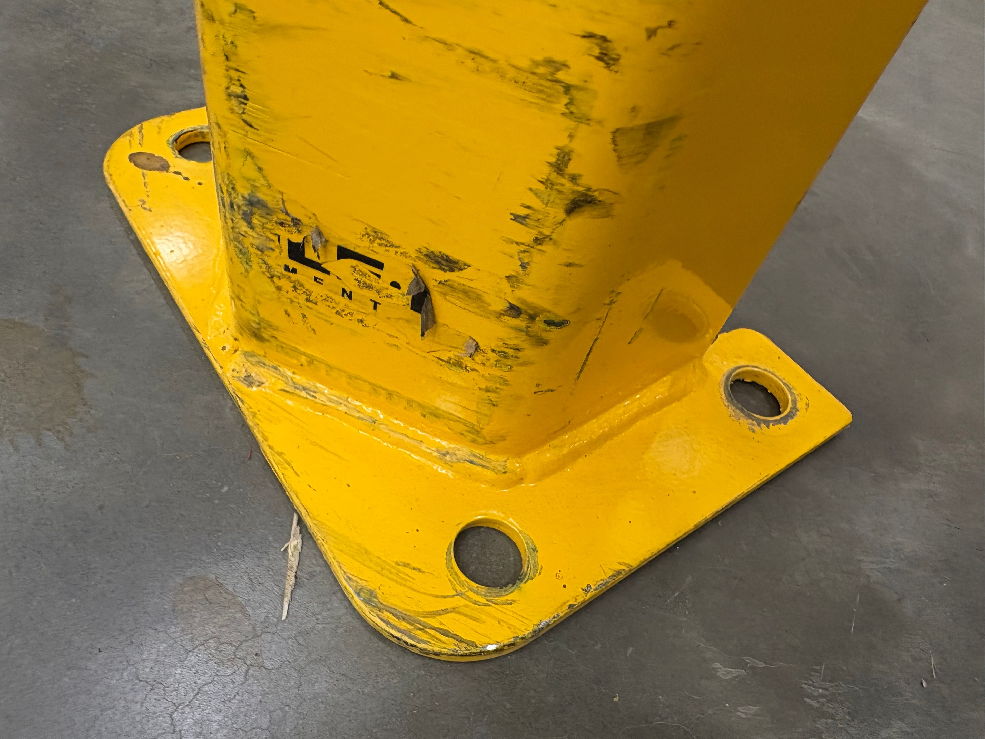 Handle It Post Protector - 12" x 5" - Document 6
