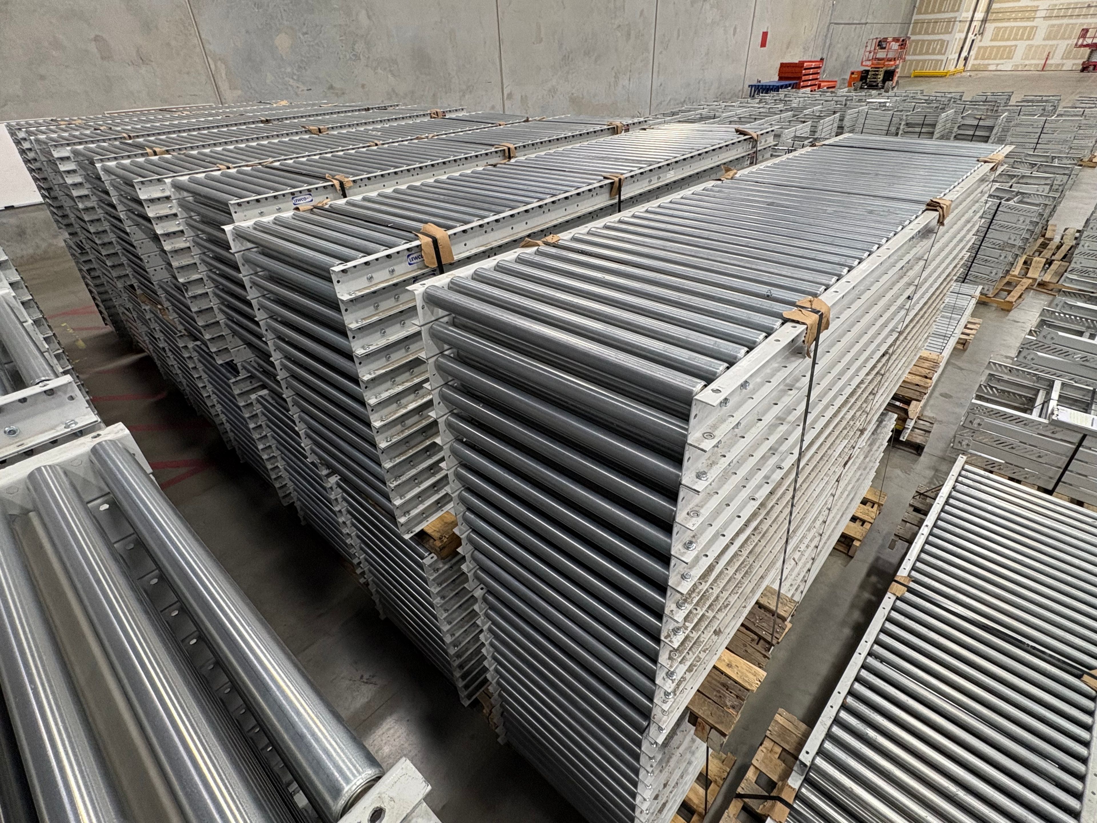 Lewcon Gravity Conveyor - 10' x 31" - Document 3
