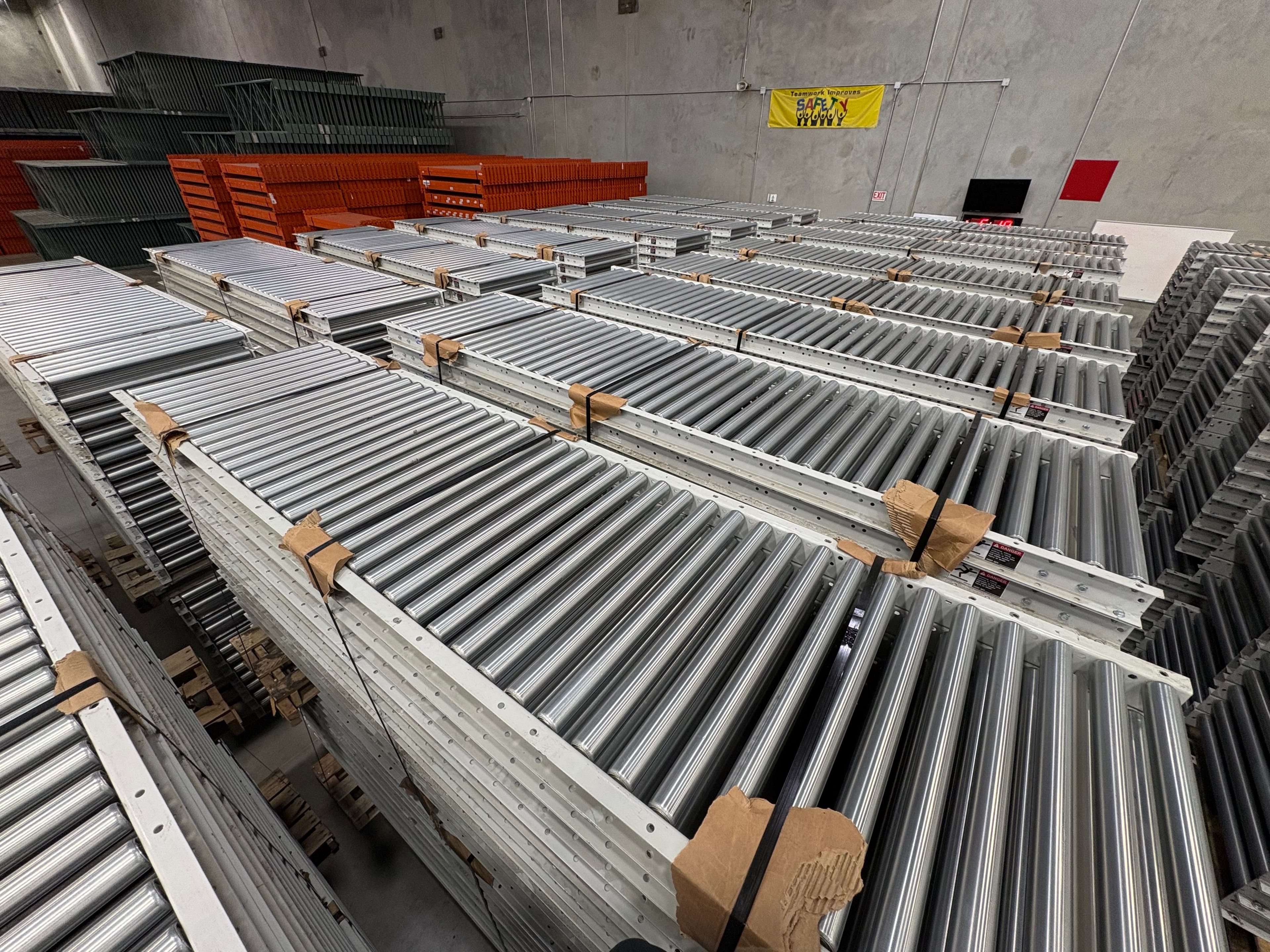 Lewcon Gravity Conveyor - 10' x 31" - Document 2