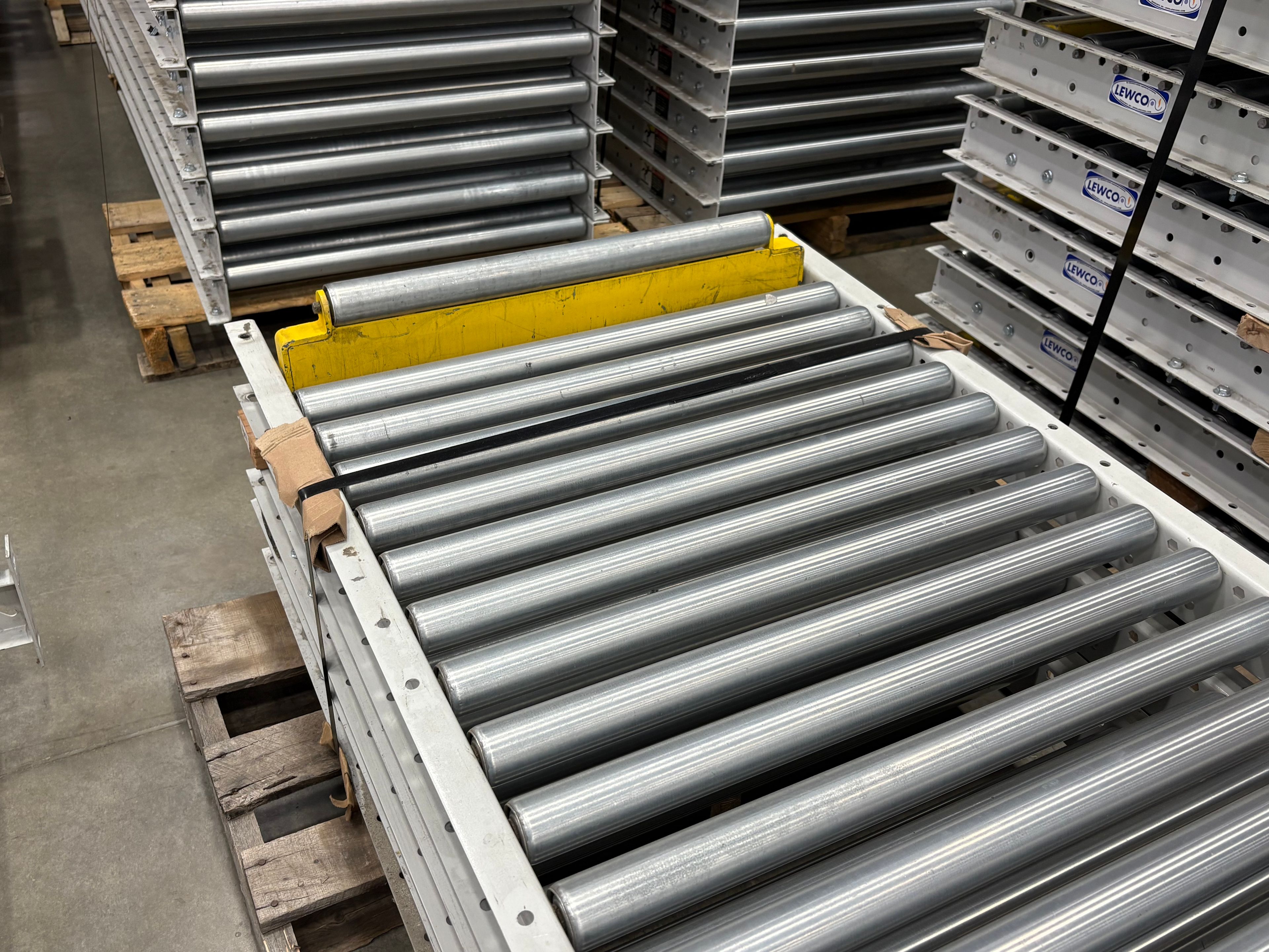 Lewcon Gravity Conveyor - 10' x 31" With Product Stop -  - Document 3