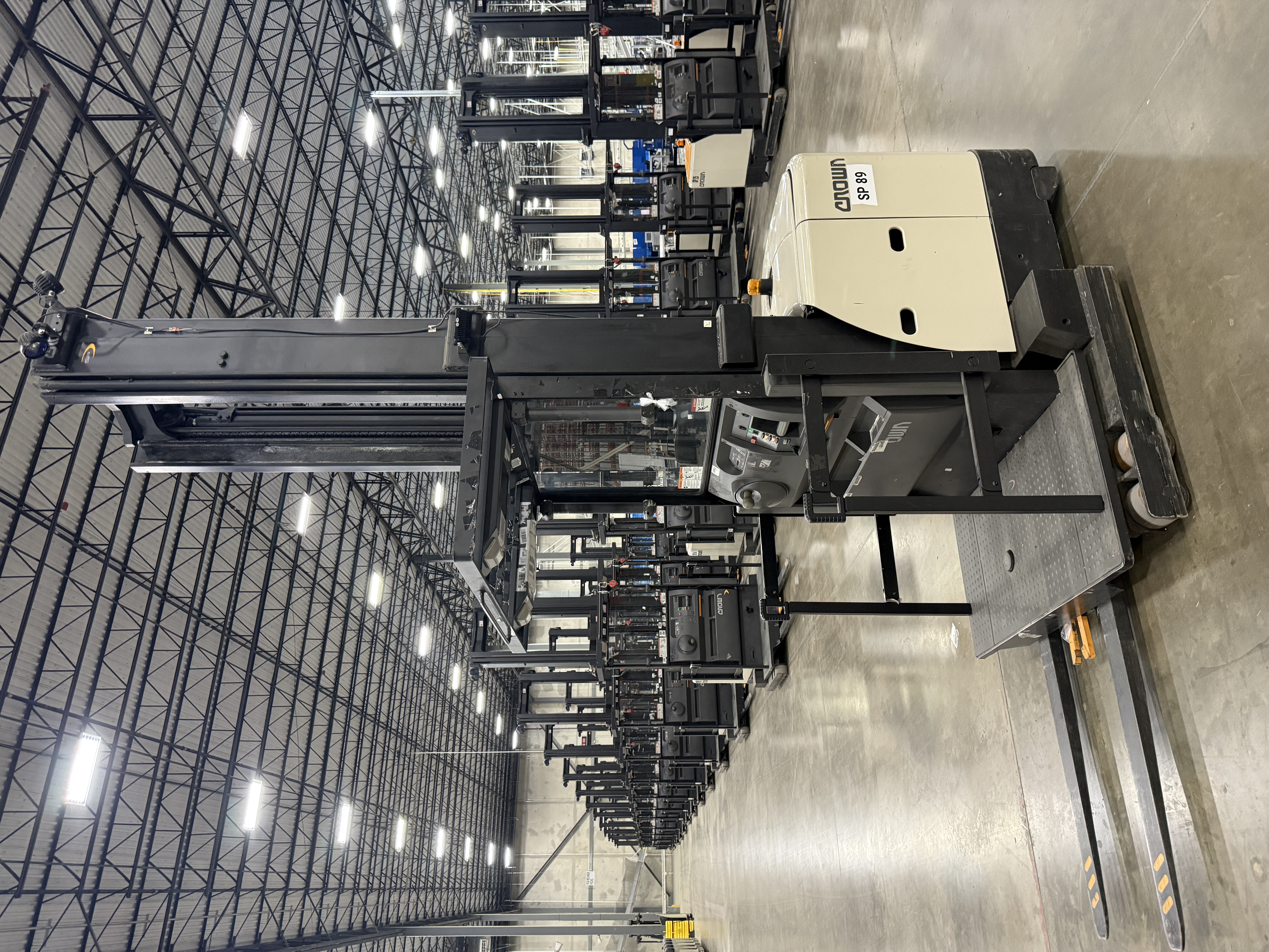 Crown Order Picker - SP-3500