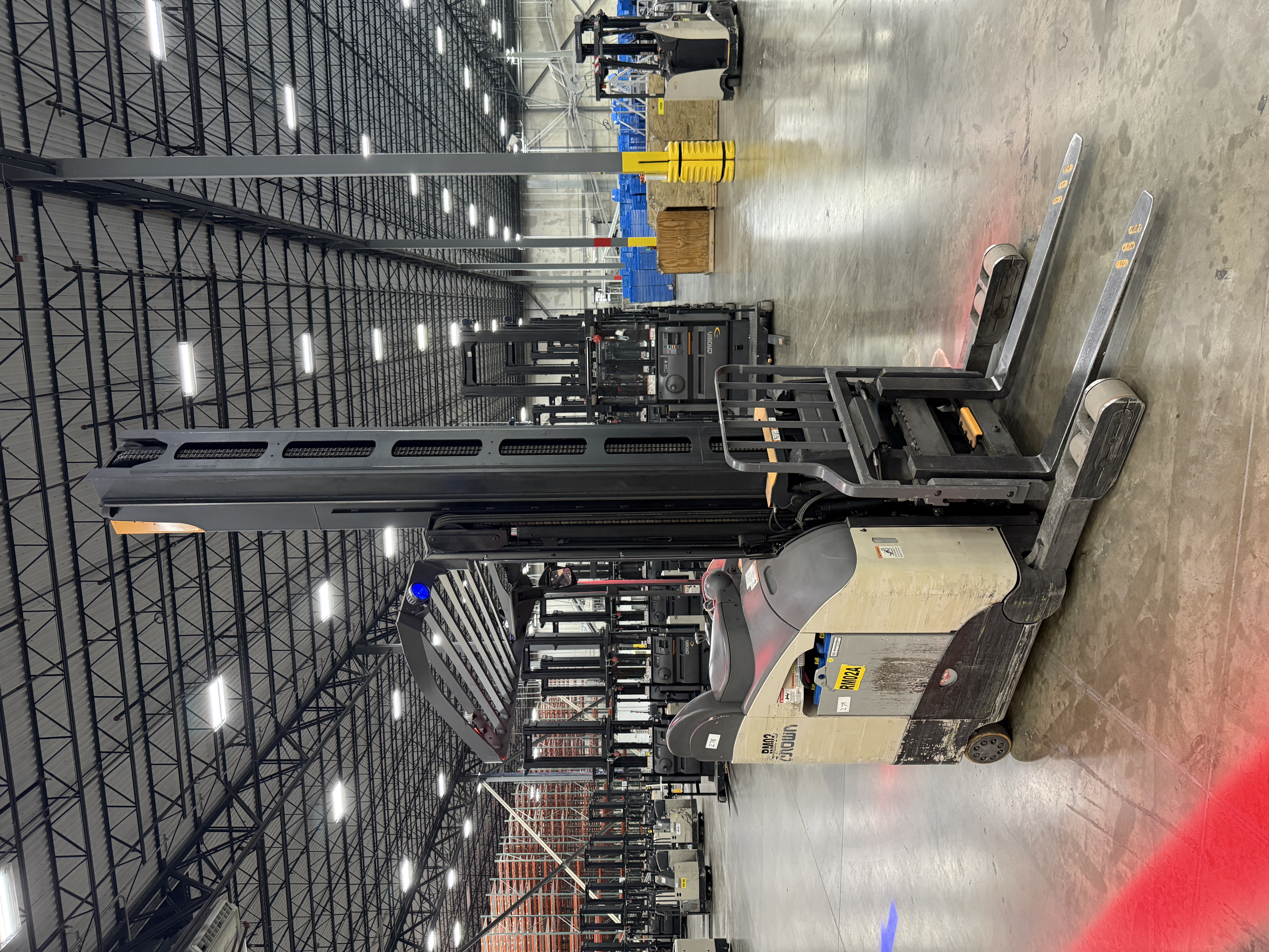Crown Reach Truck - RM-6000