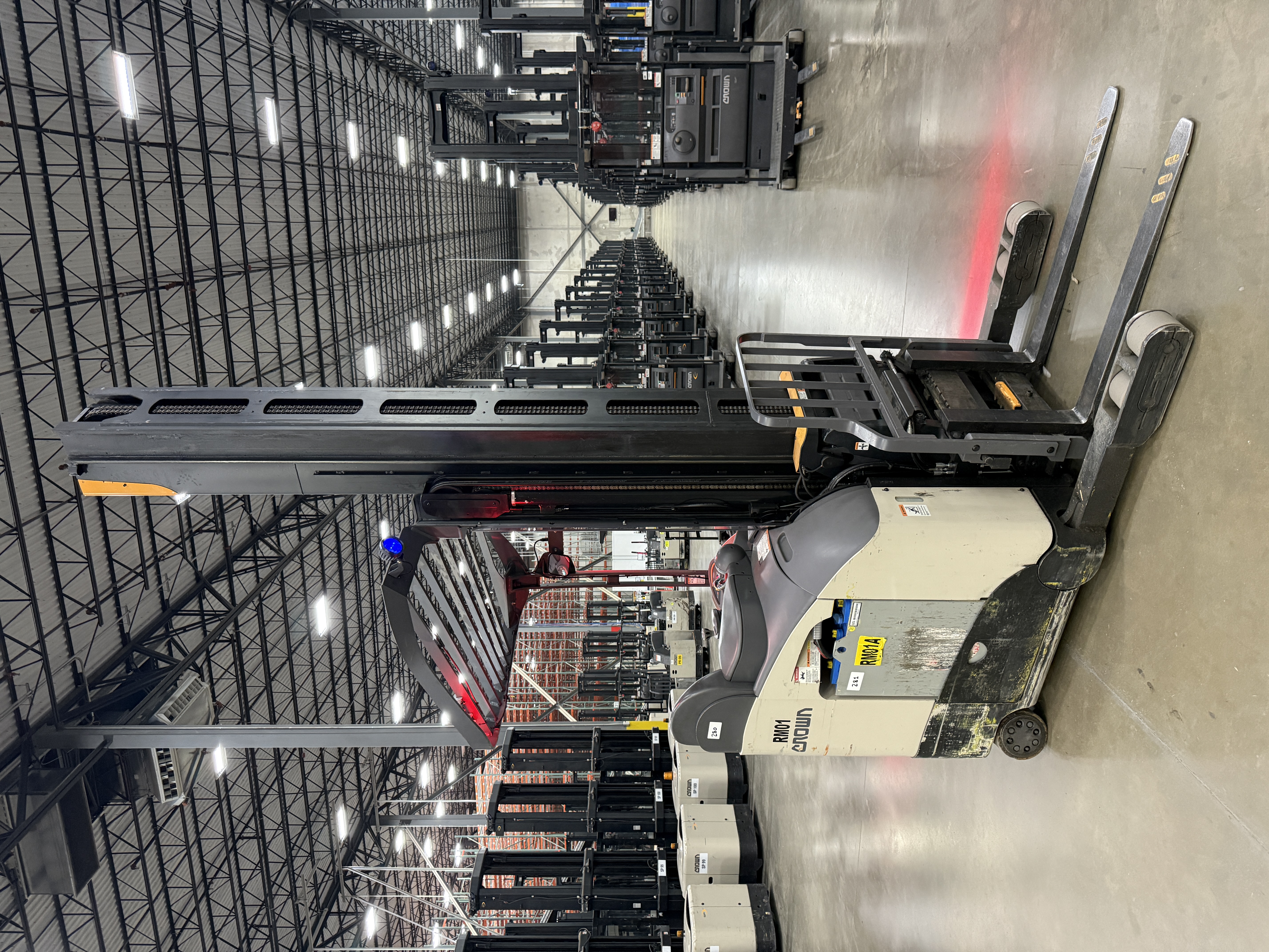Crown Reach Truck - RM-6000
