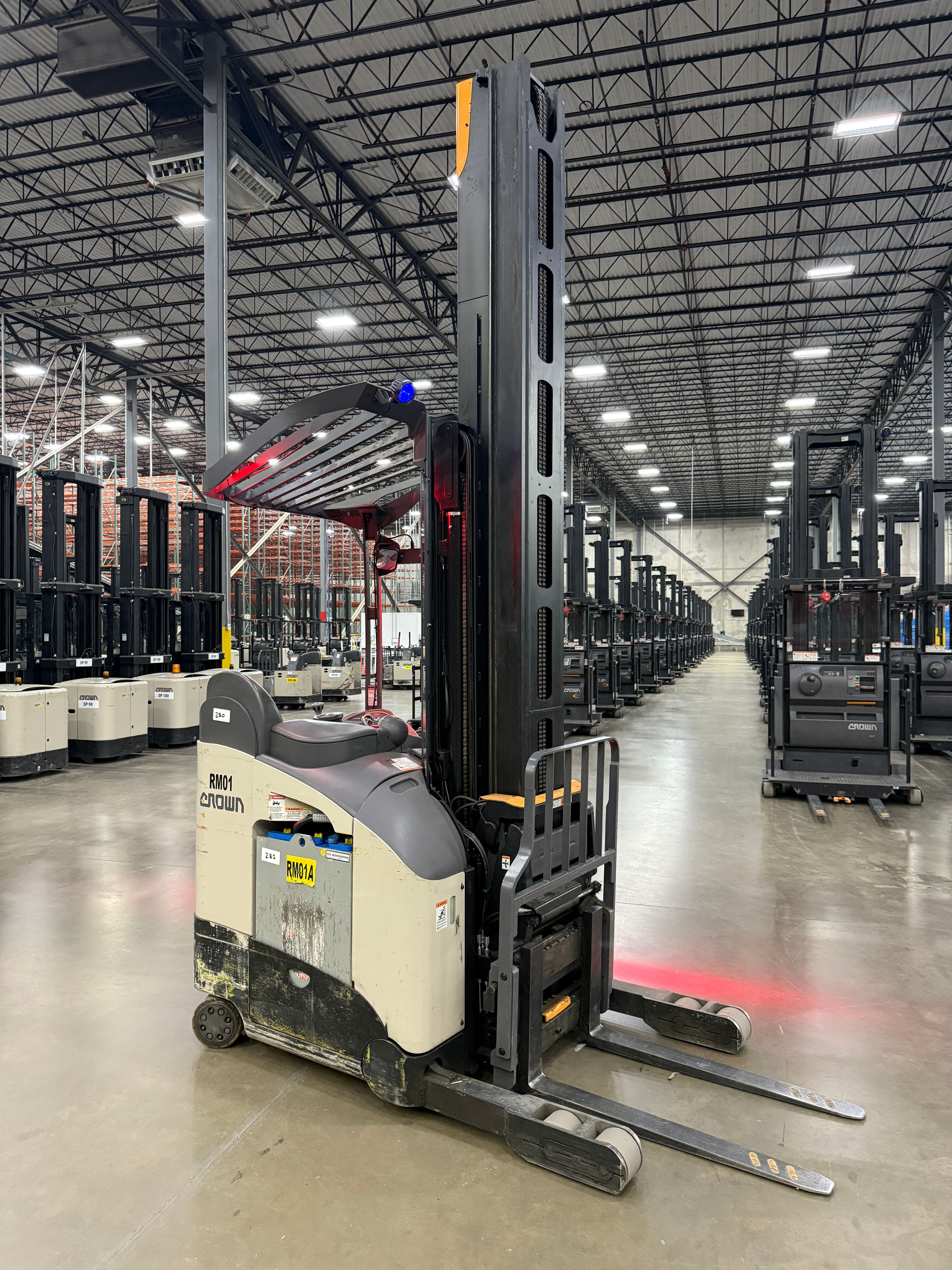 Crown Reach Truck - RM-6000