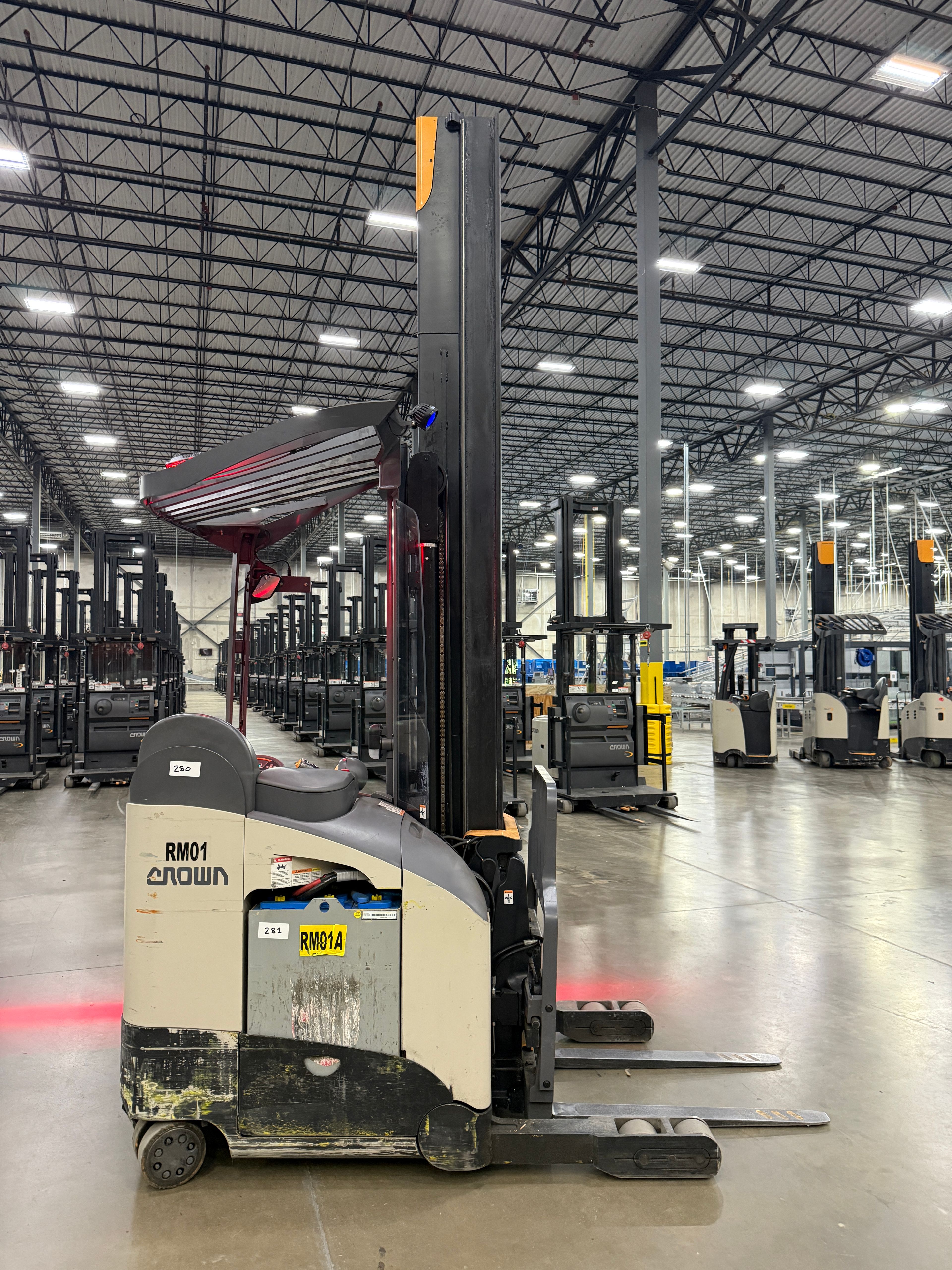 Crown Reach Truck - RM-6000 - Document 2