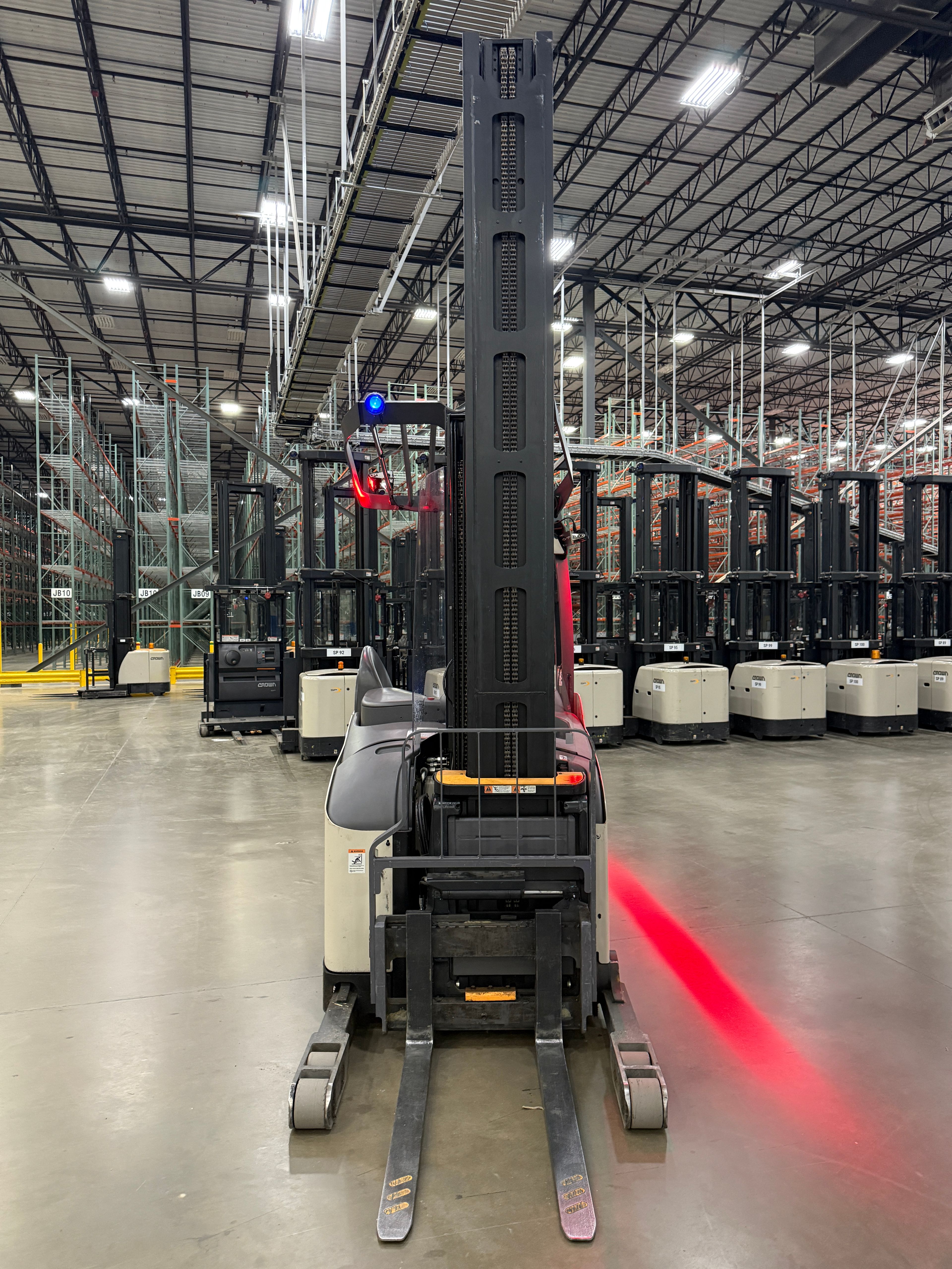 Crown Reach Truck - RM-6000 - Document 6
