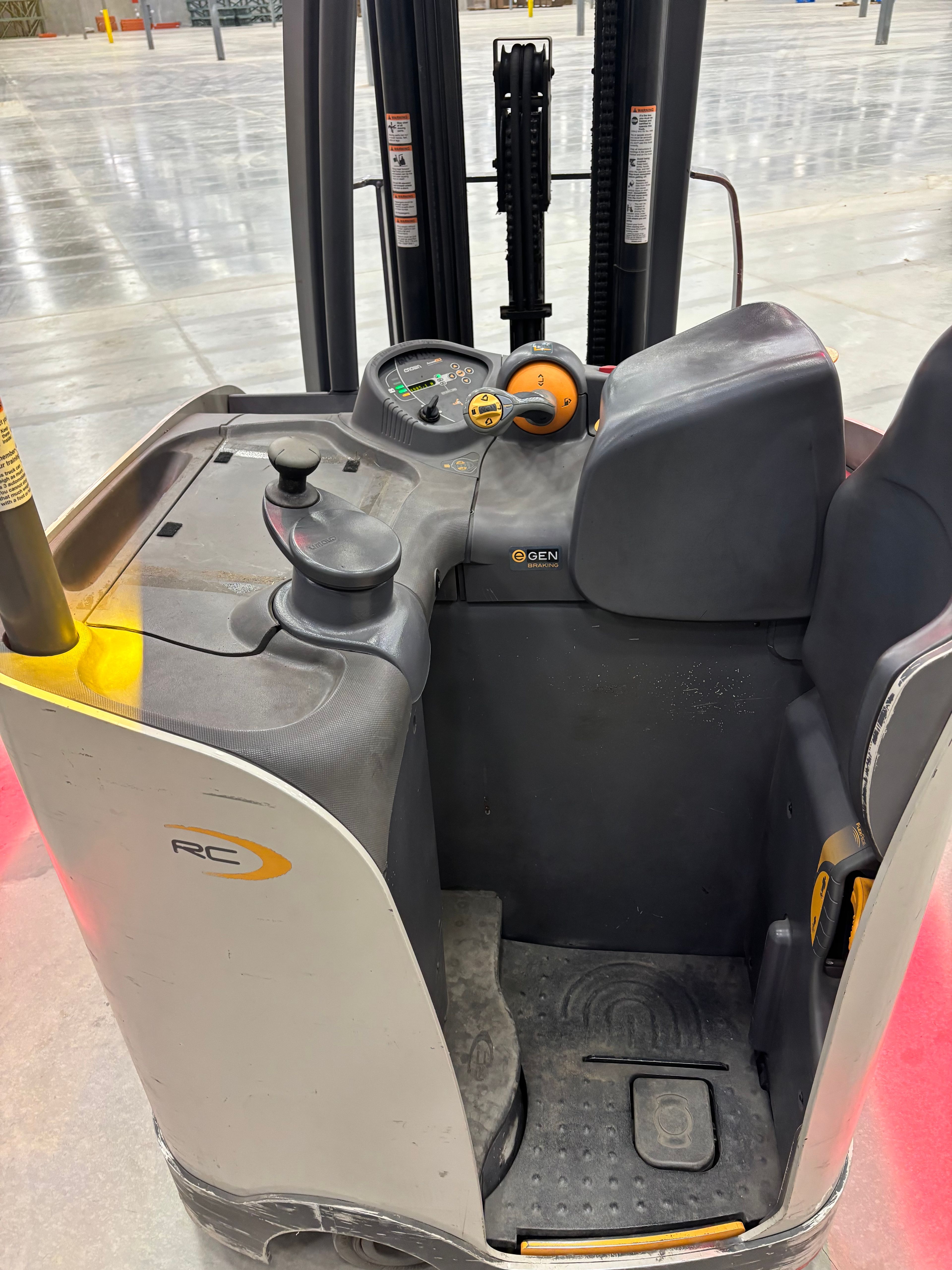 Crown RC5535 Stand up Counterbalance Forklift - Document 6