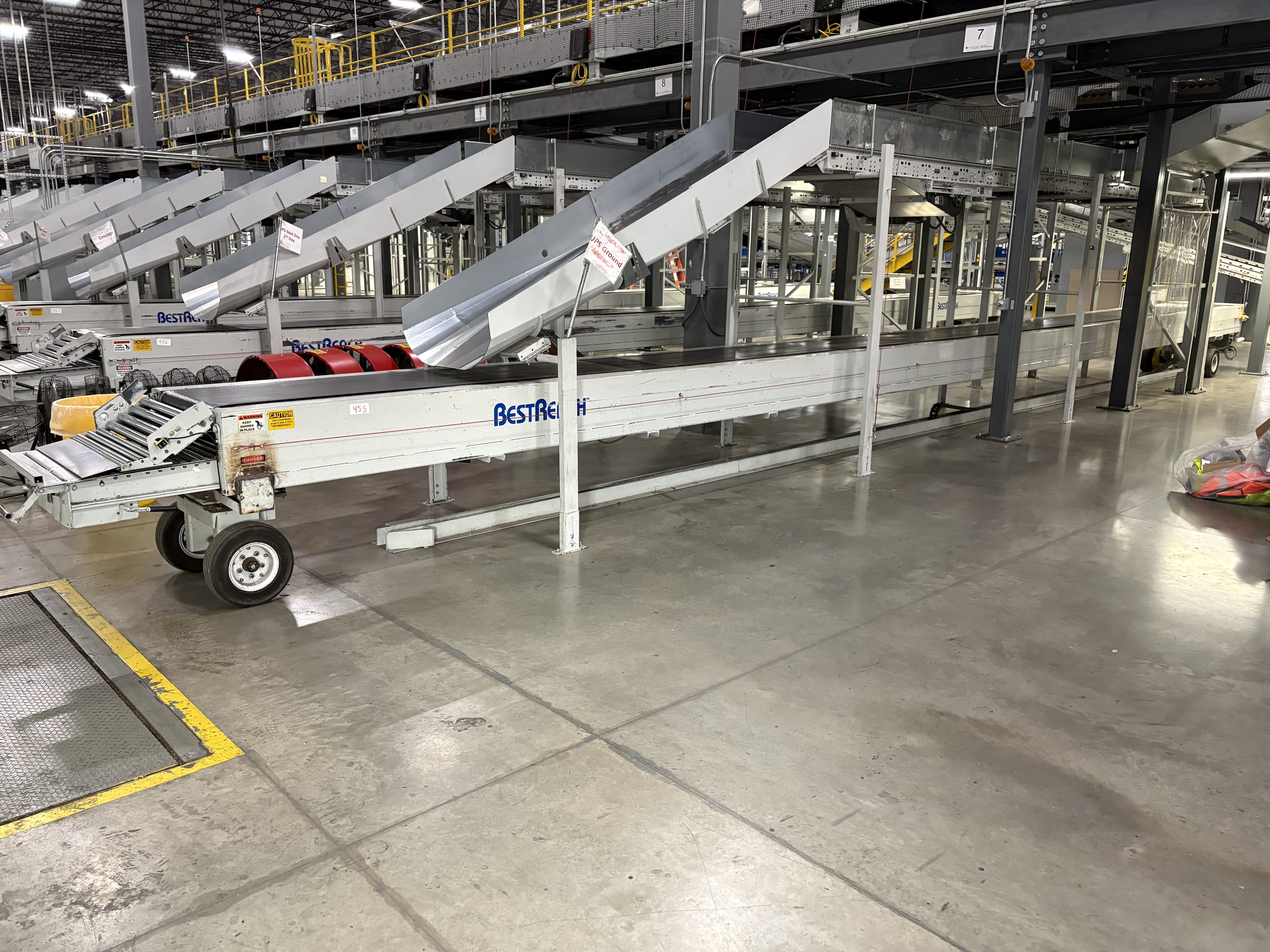 Best Reach Automated Truck Loader - 48' x 36" x 38" - Single Boom
