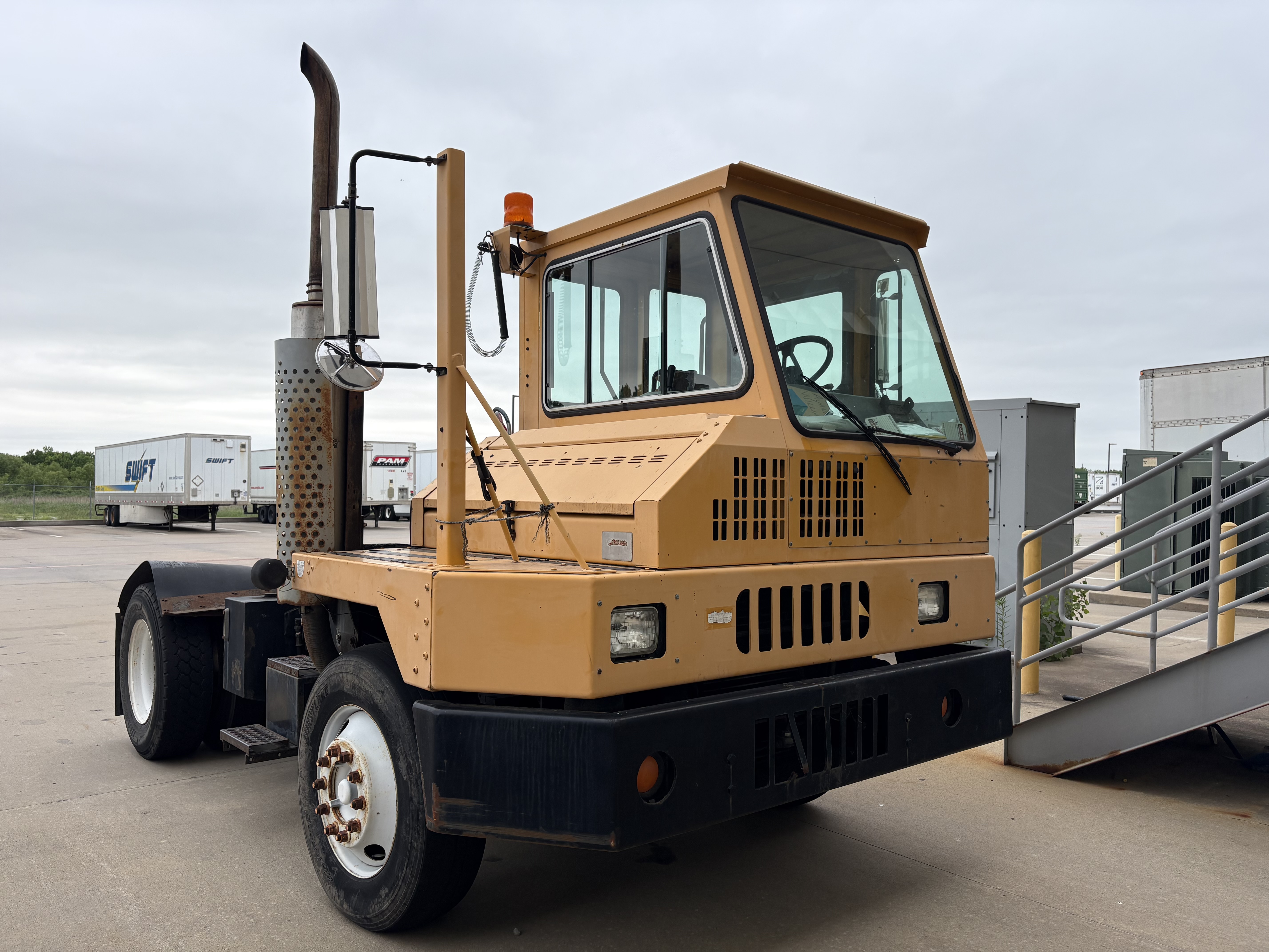 Kalmar Yard Dog - Model 30 - **STARTER ISSUES**