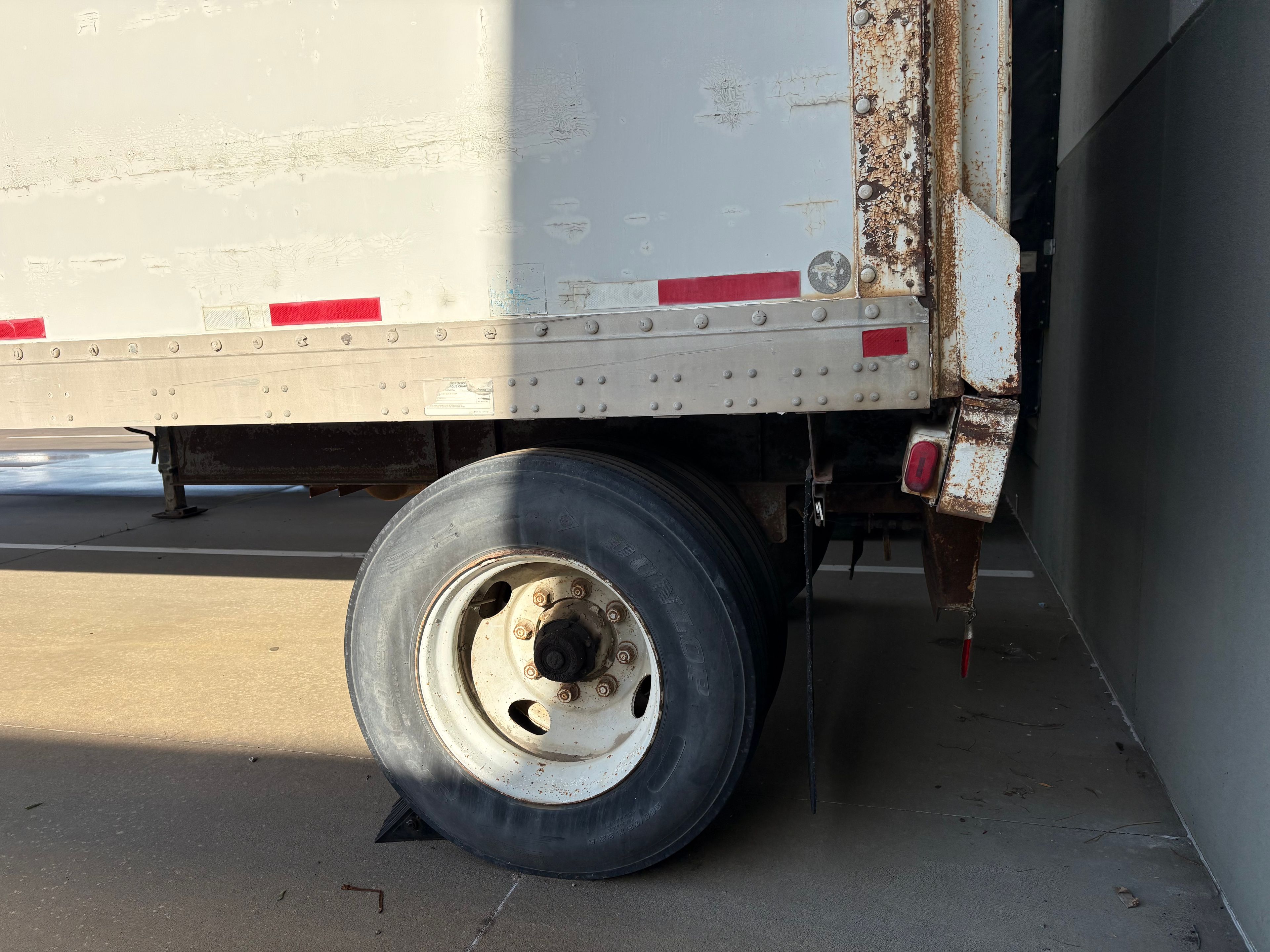 Fruehauf Box Trailer - 28' Standard Box Trailer - Document 3