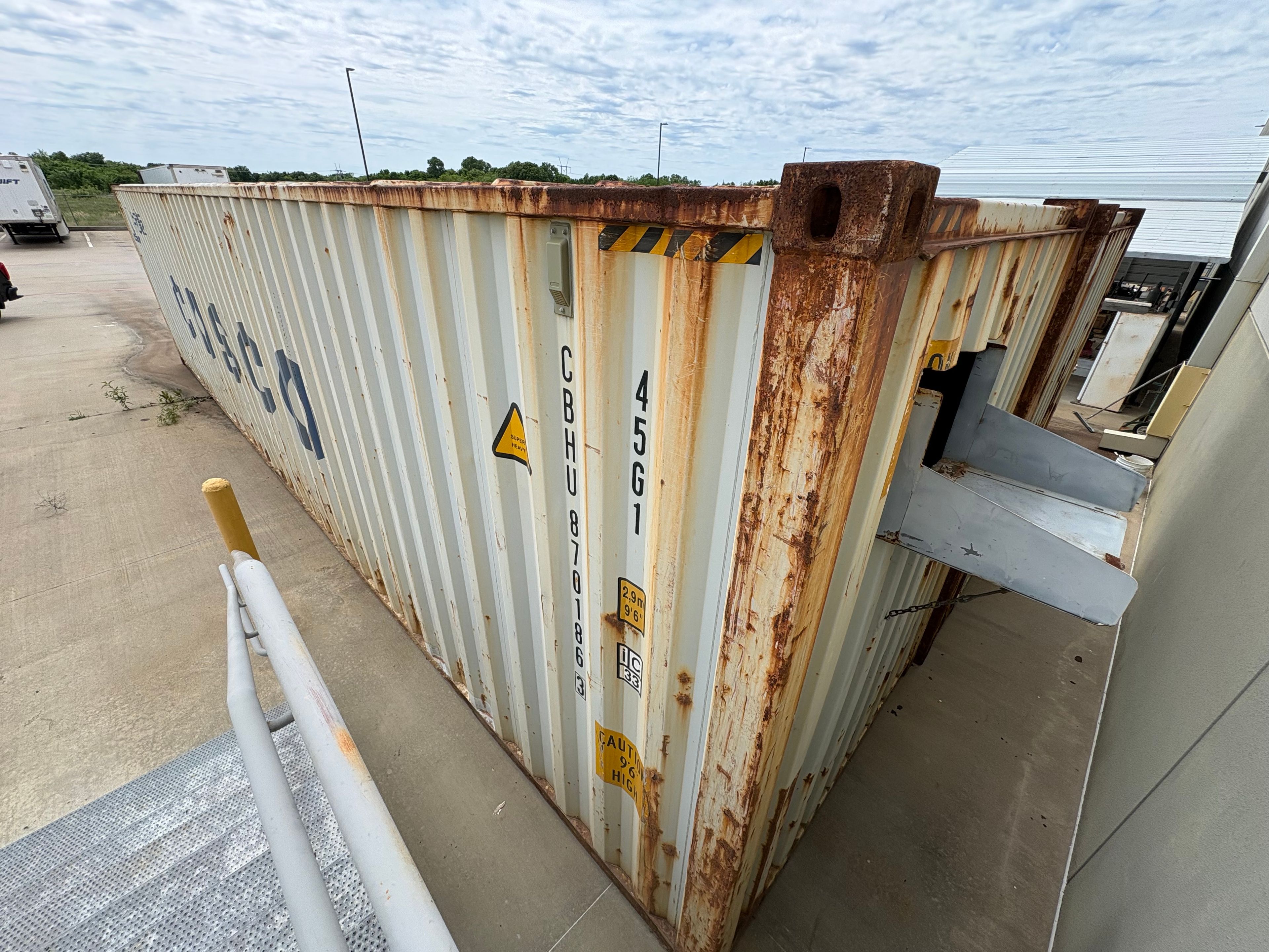 CIMC Storage Container - 40' x 8' x 116" - 2700 Cubic Feet - 3' x 3' Window Hole - Document 5