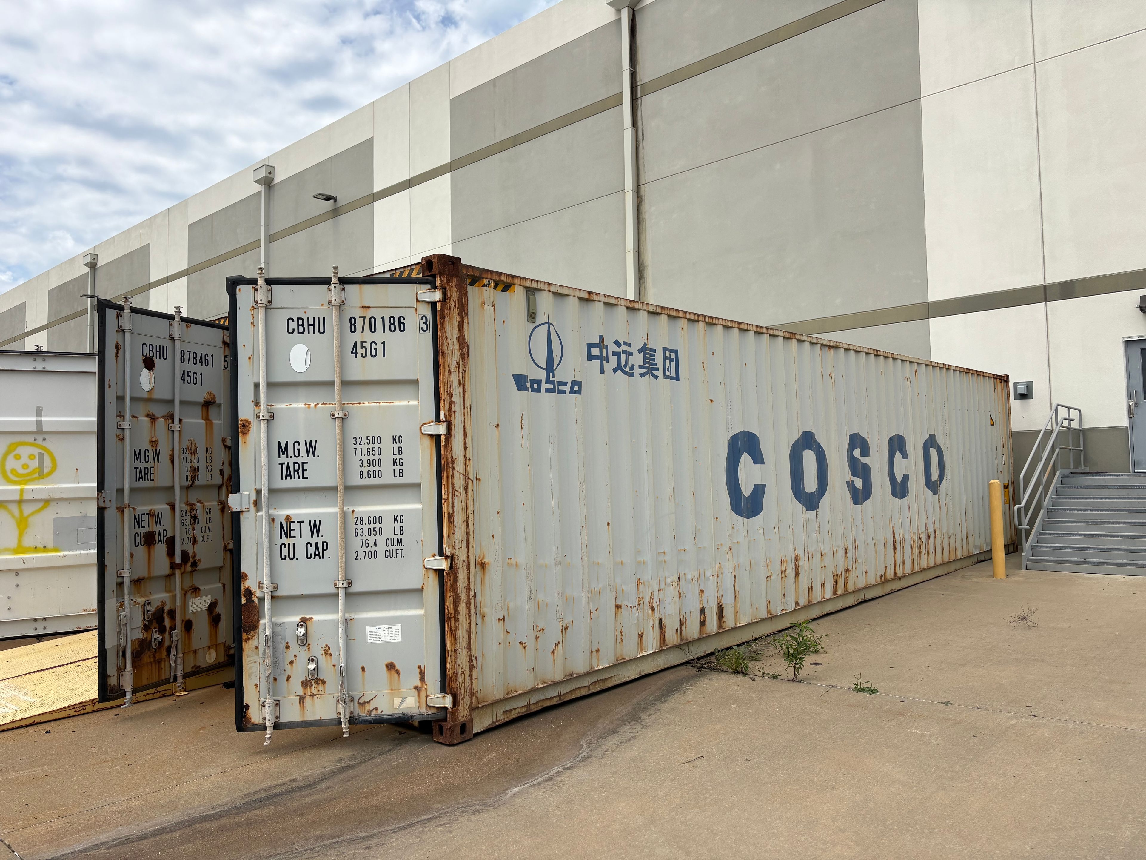 CIMC Storage Container - 40' x 8' x 116" - 2700 Cubic Feet - 3' x 3' Window Hole - Document 2