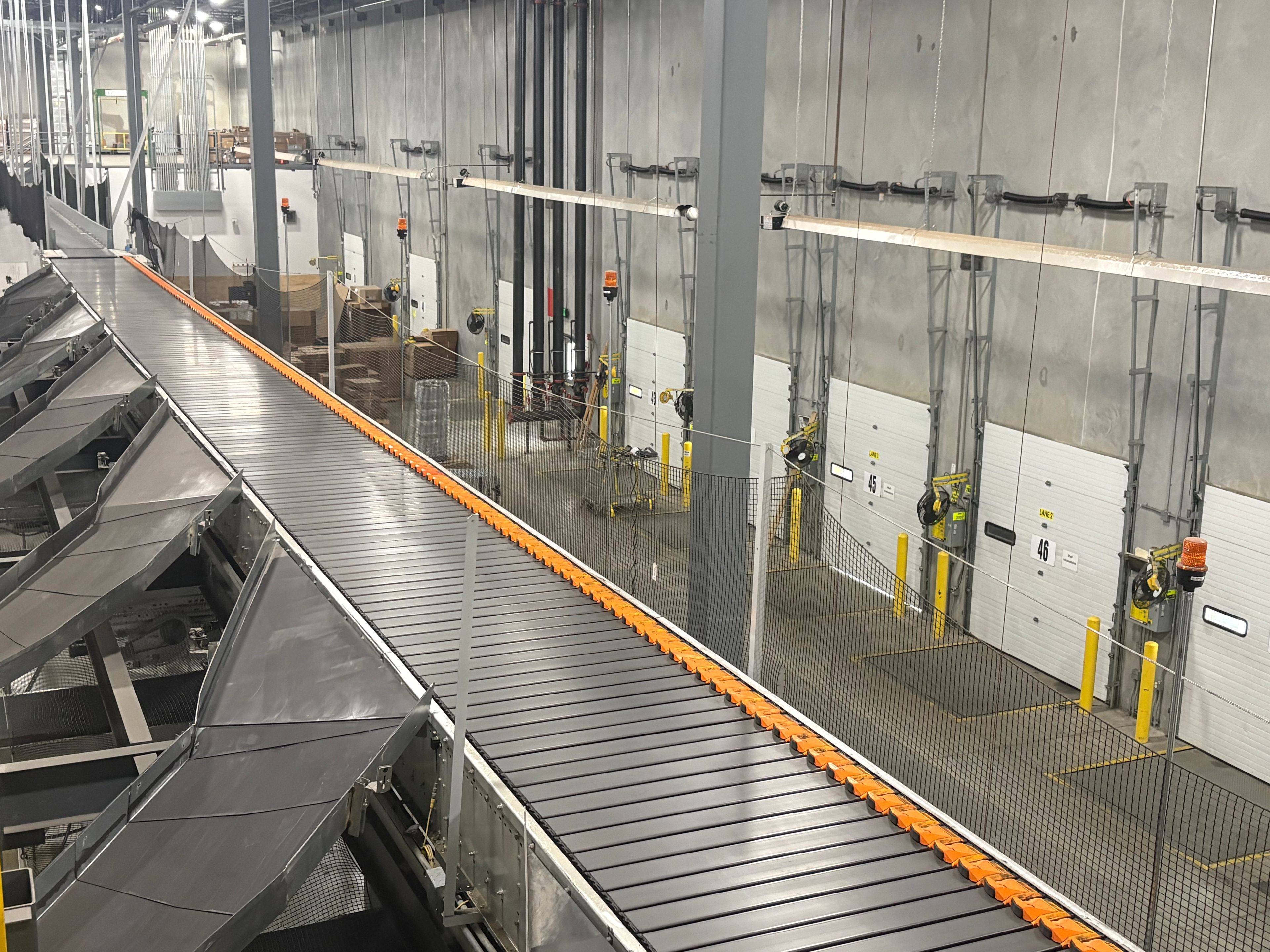 Dematic High-Rate Slat Sorter - Model 2420 RS200 Plus - 210' 4" x 54" x 39" - Document 7