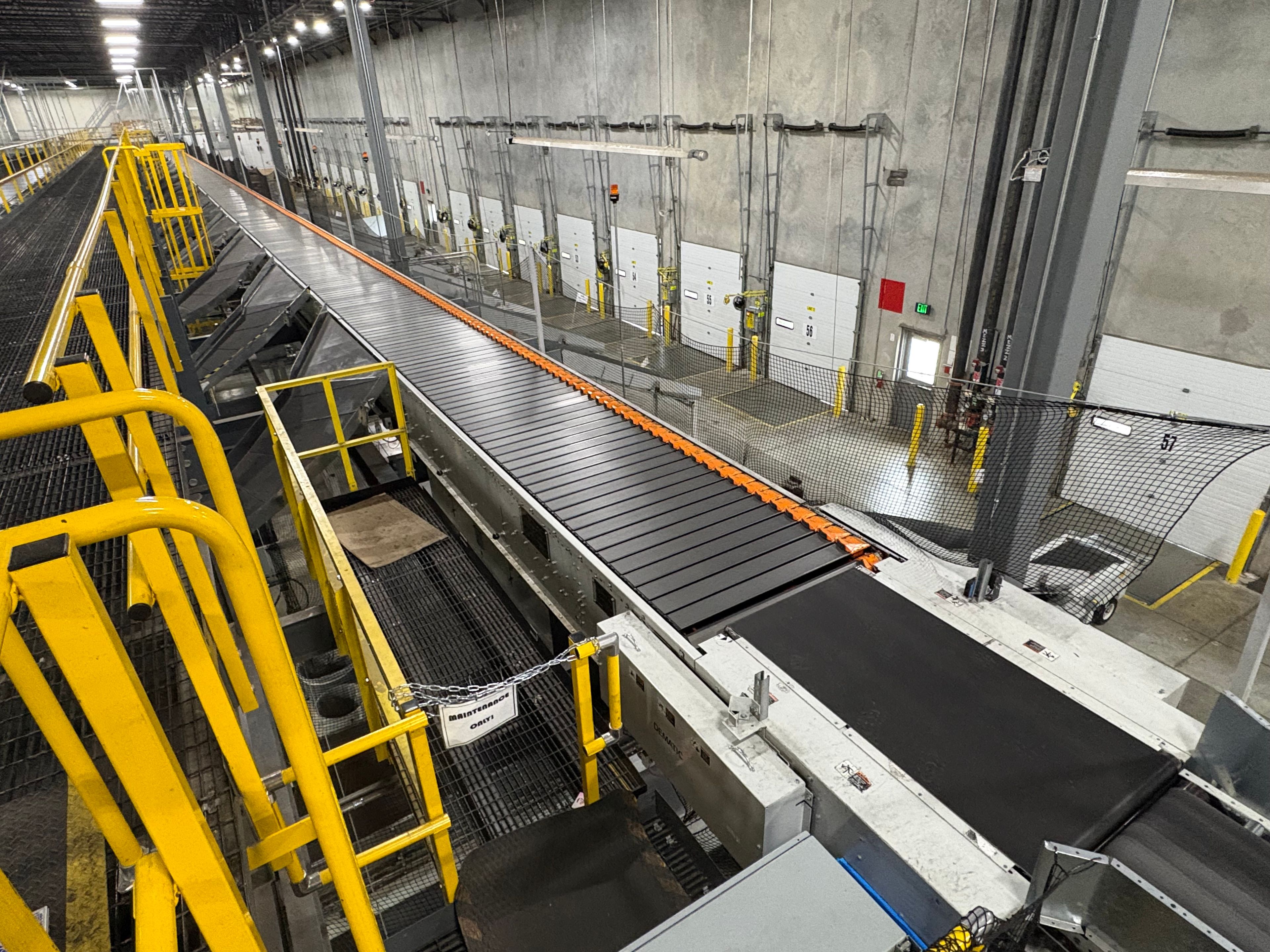 Dematic High-Rate Slat Sorter - Model 2420 RS200 Plus - 210' 4" x 54" x 39"