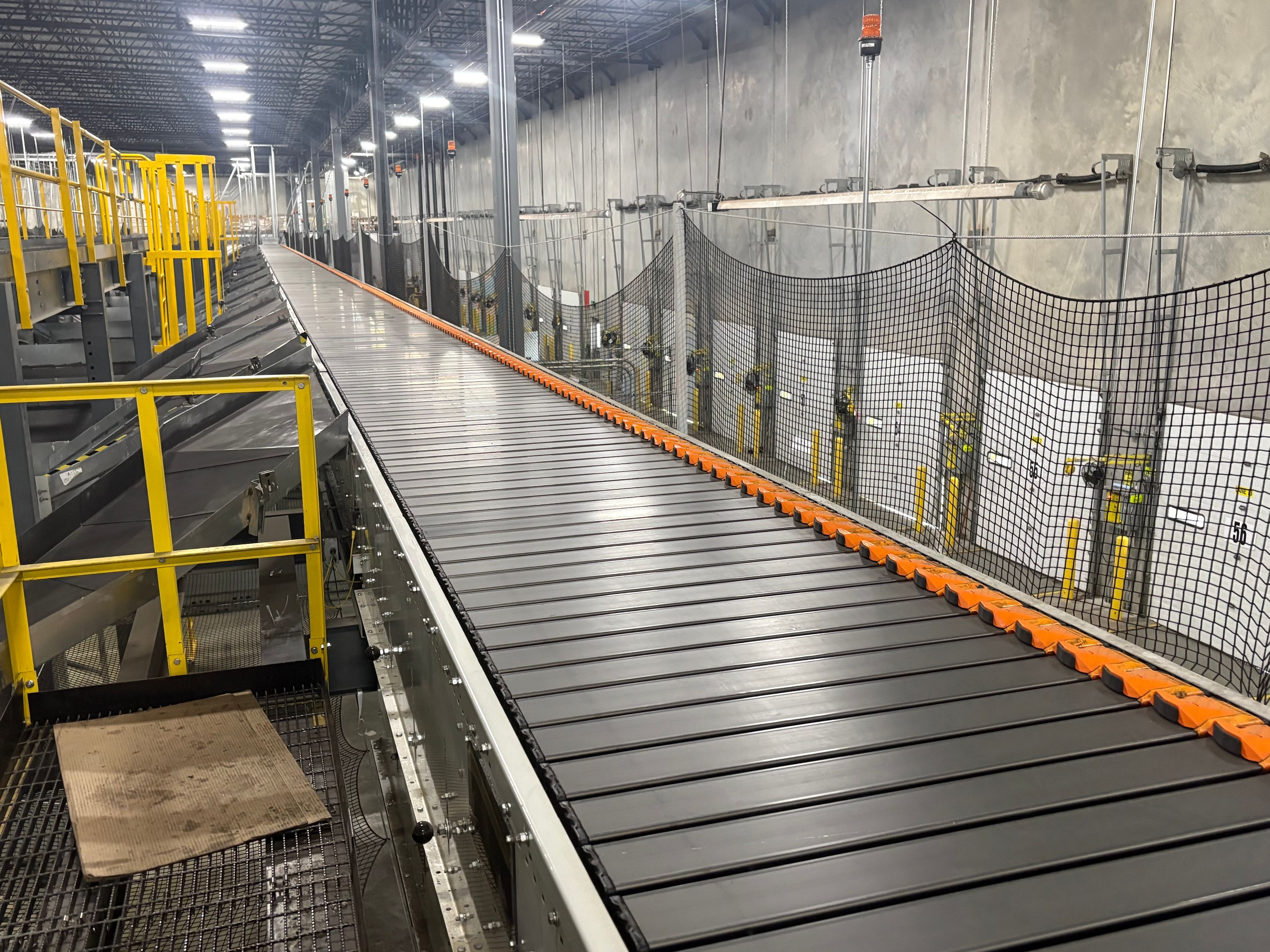 Dematic High-Rate Slat Sorter - Model 2420 RS200 Plus - 210' 4" x 54" x 39" - Document 4