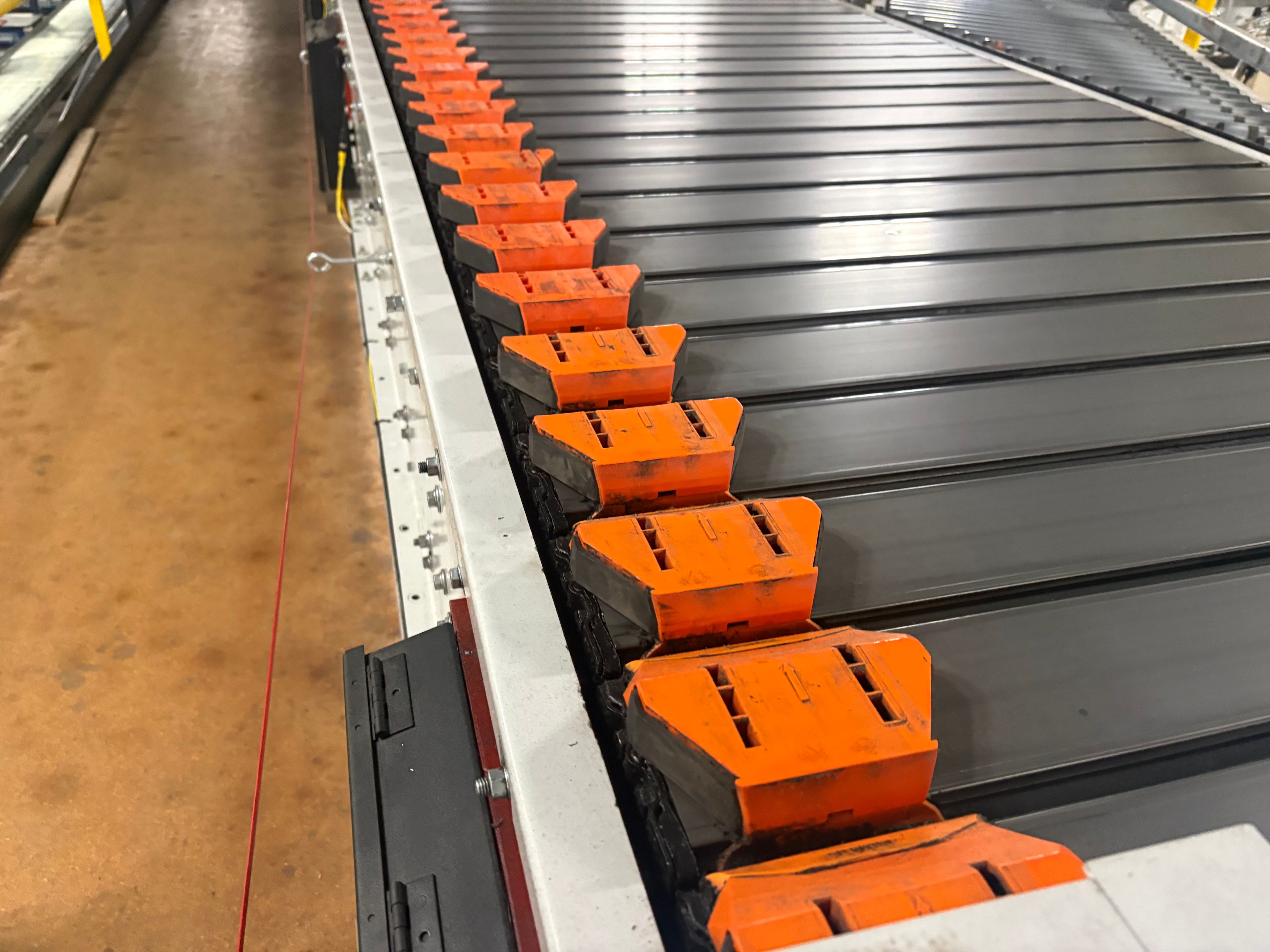 Dematic High-Rate Slat Sorter - Model 2420 RS200 Plus - 52' 4" x 54" x 39" - Document 2