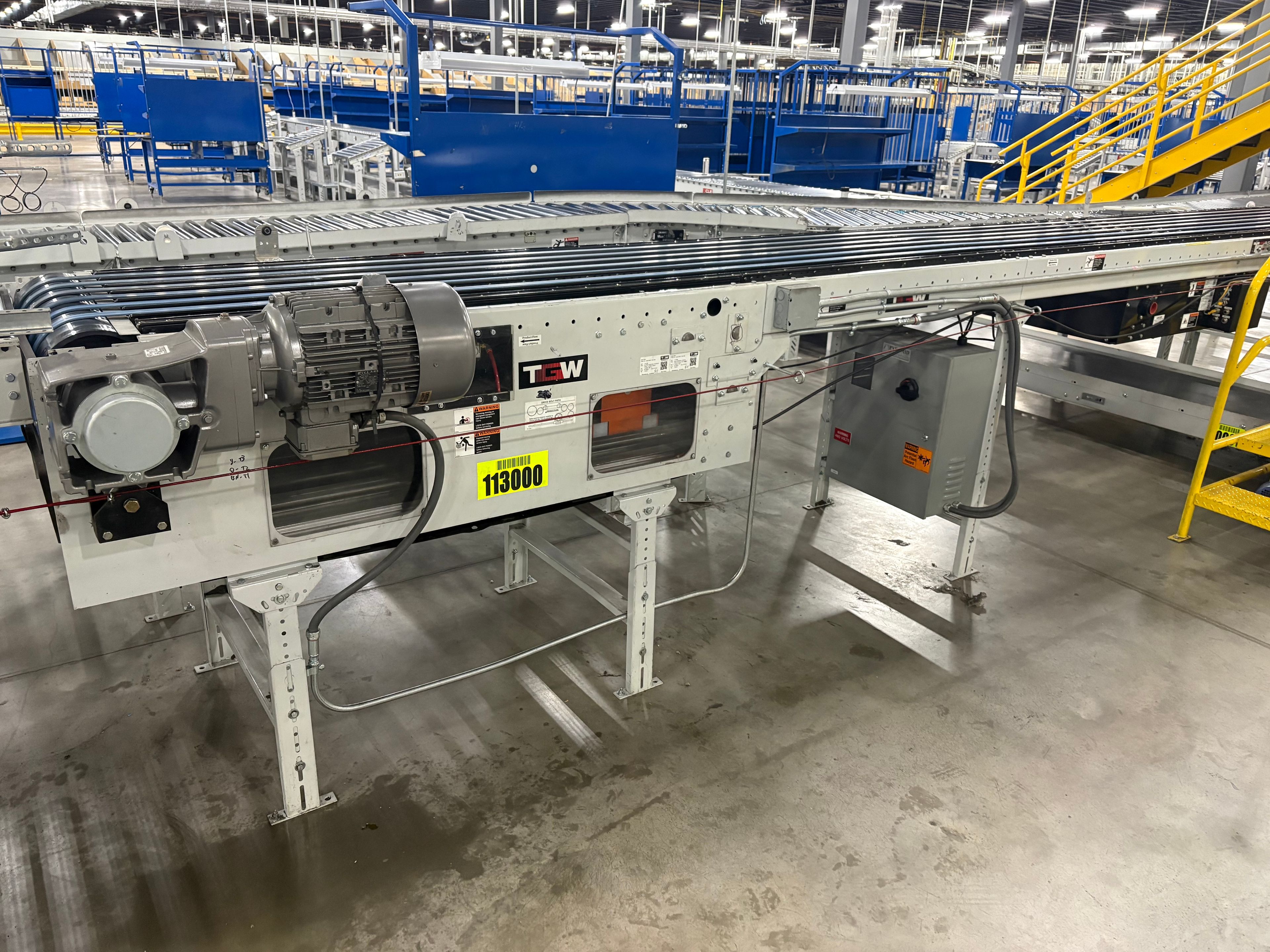 TGW Narrow Belt Sorter - NBS 30/90 - 145' 6" x 30" x 22" - 4 Send-offs