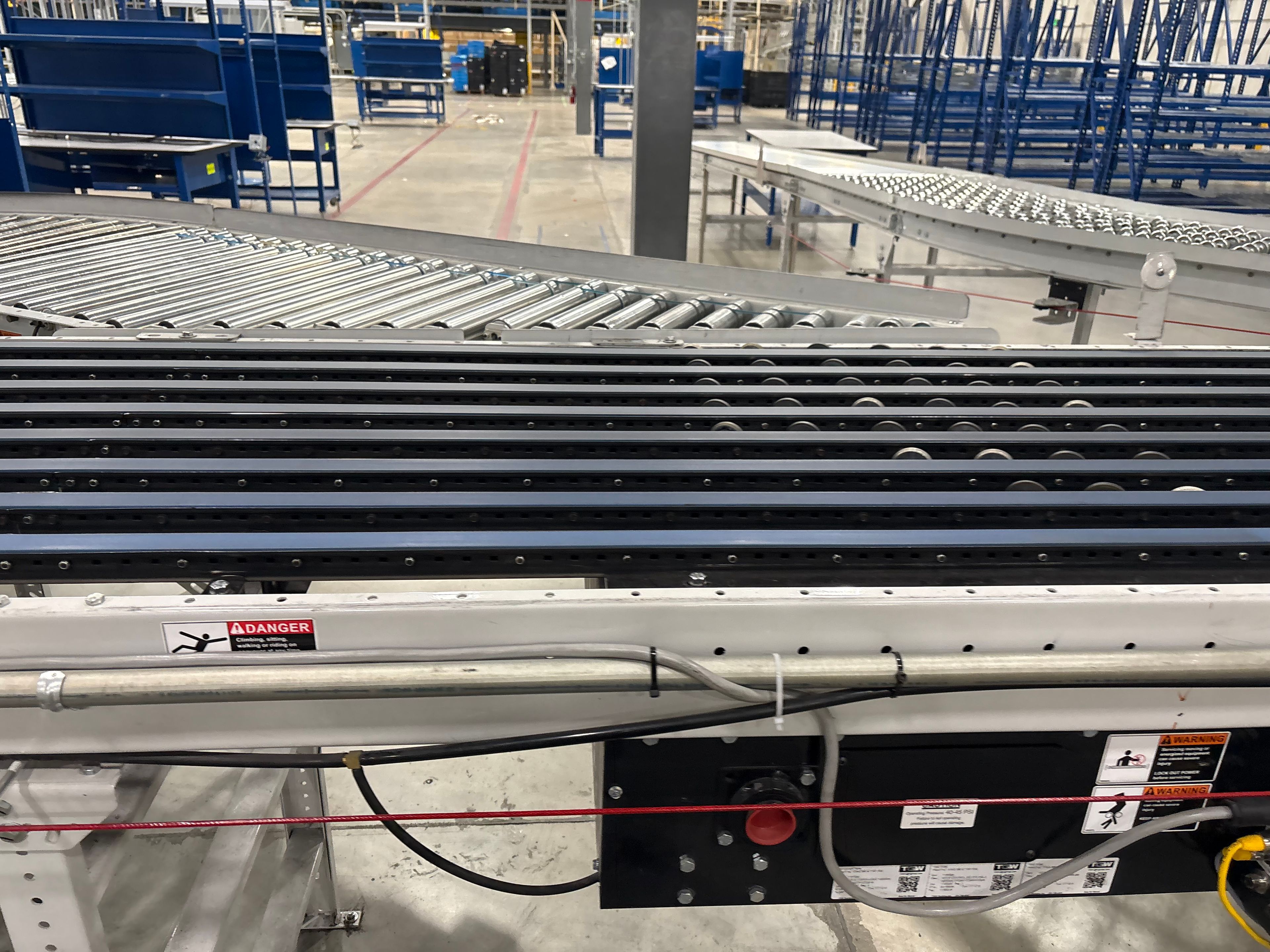 TGW Narrow Belt Sorter - NBS 30/90 -  118' 4" x 30" x 22" - 4 Send-offs - Document 9