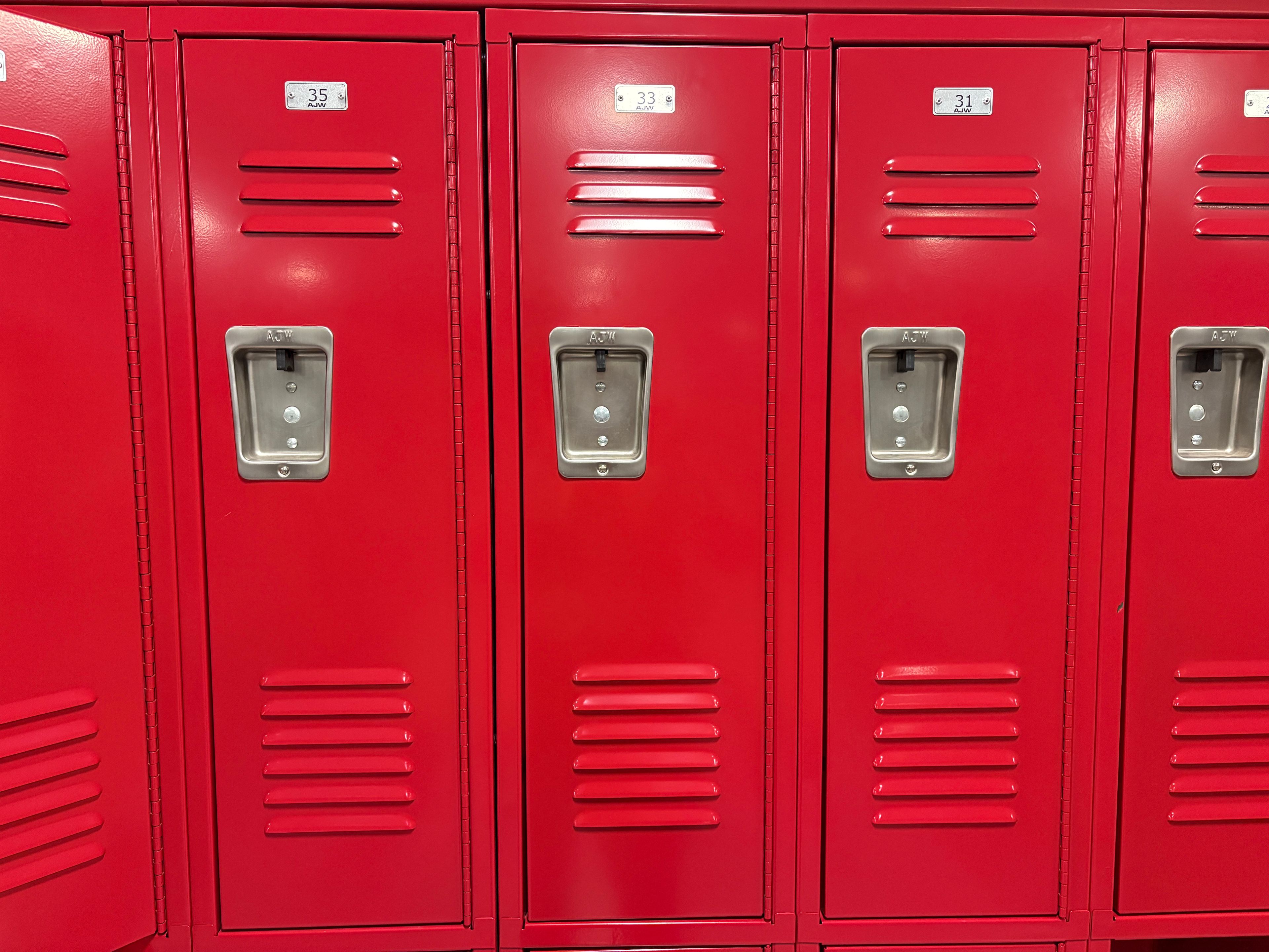 AJW Locker Set Red - Double Level Locker Layout - Document 1