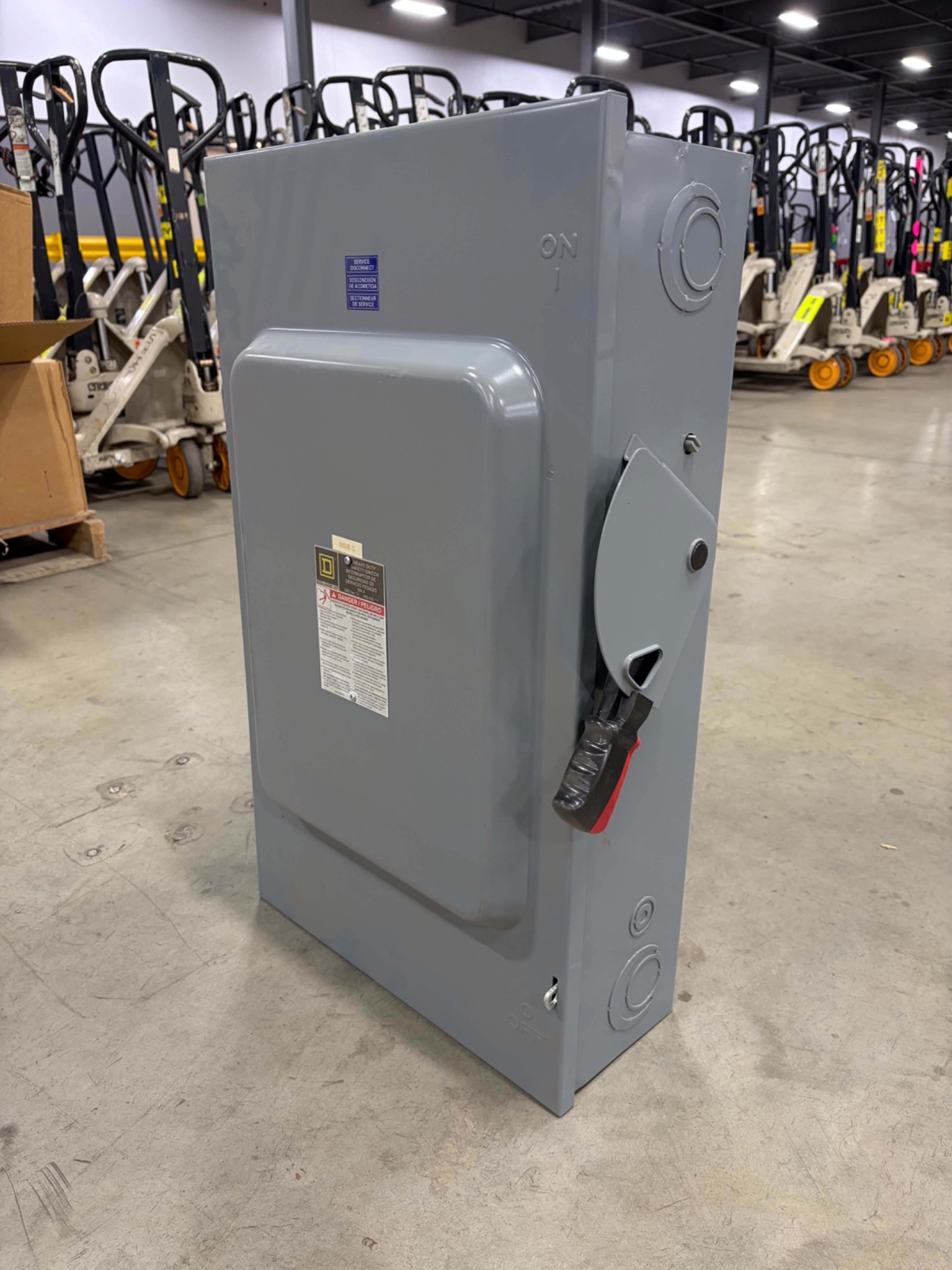 Square D HU364 200A Heavy-Duty Safety Switch - Document 2