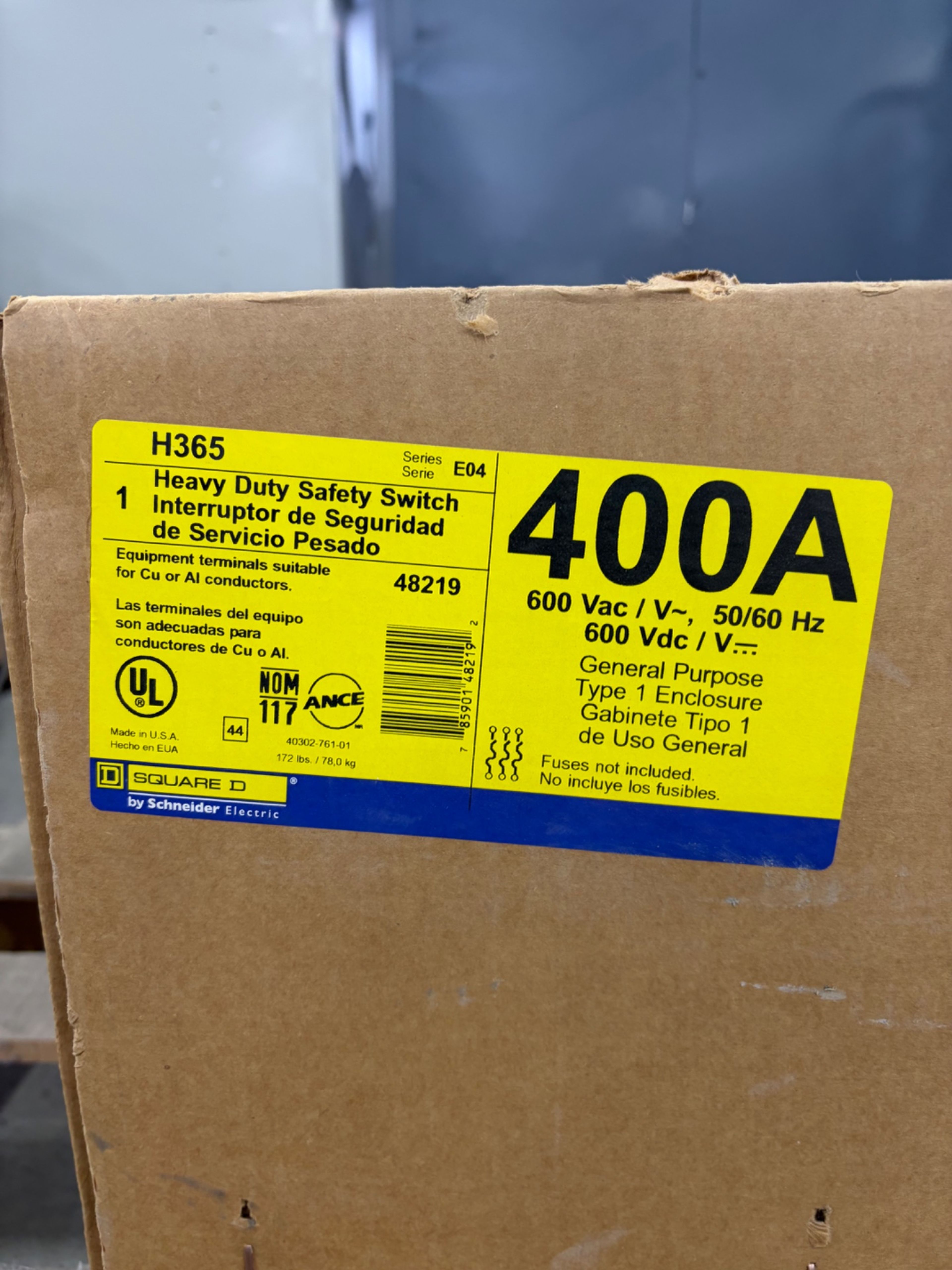 Square D H365 400A Heavy-Duty Fusible Safety Switch - Document 2